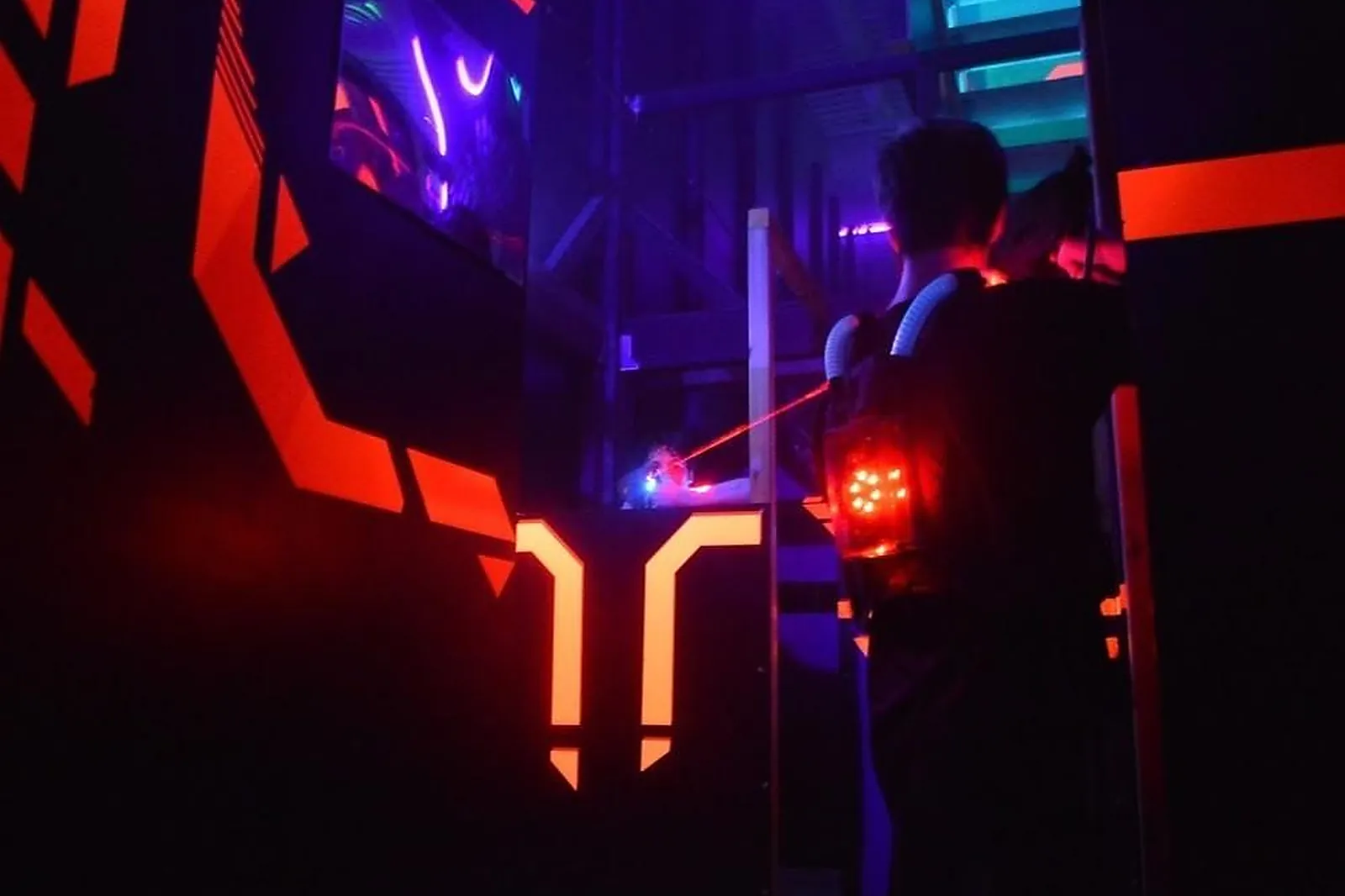 Lieux événementiels, LASER GAME EVOLUTION DIJON - SAINT APOLLINAIRE