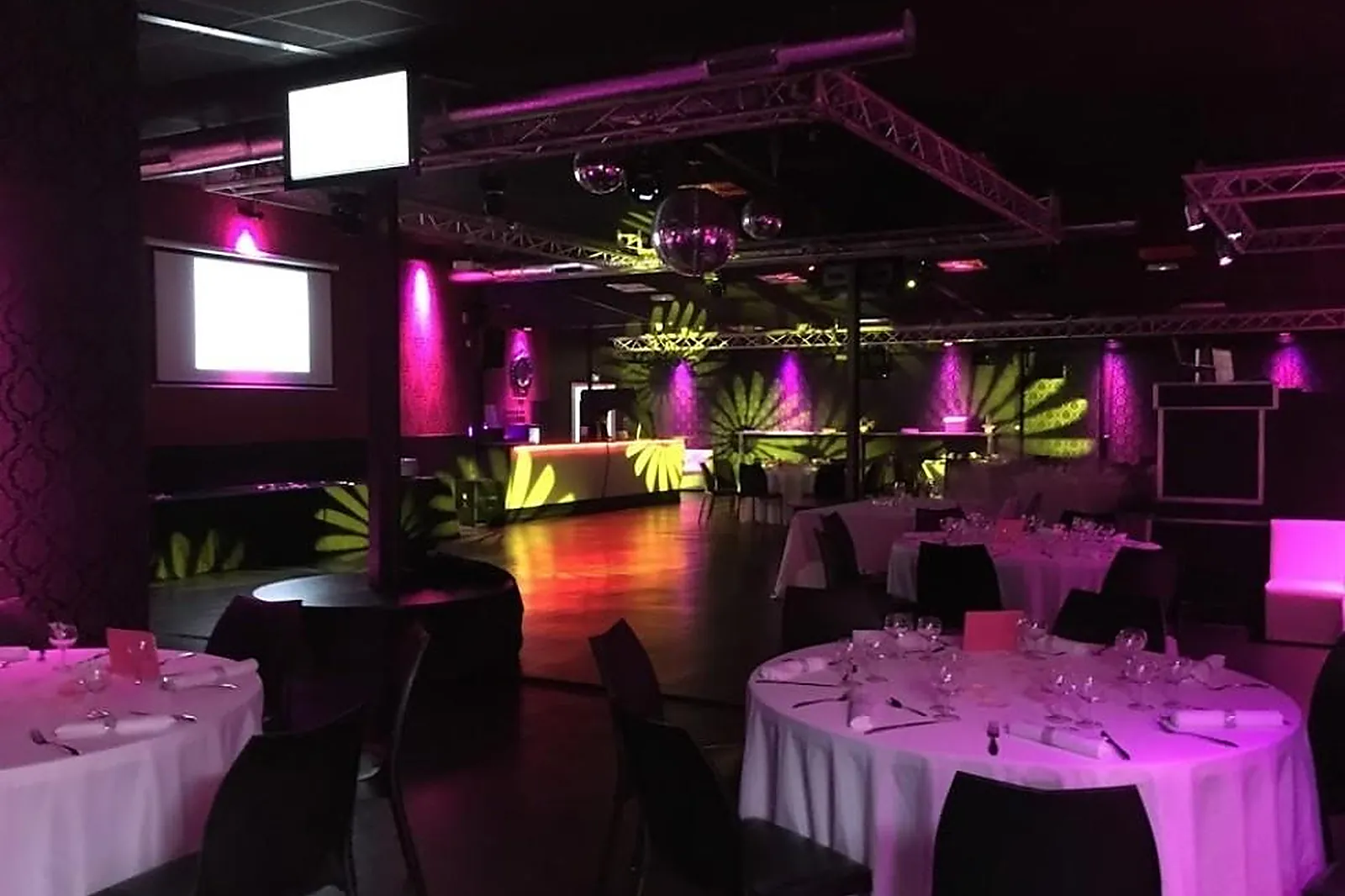 Lieux événementiels, LASER QUEST MASSY