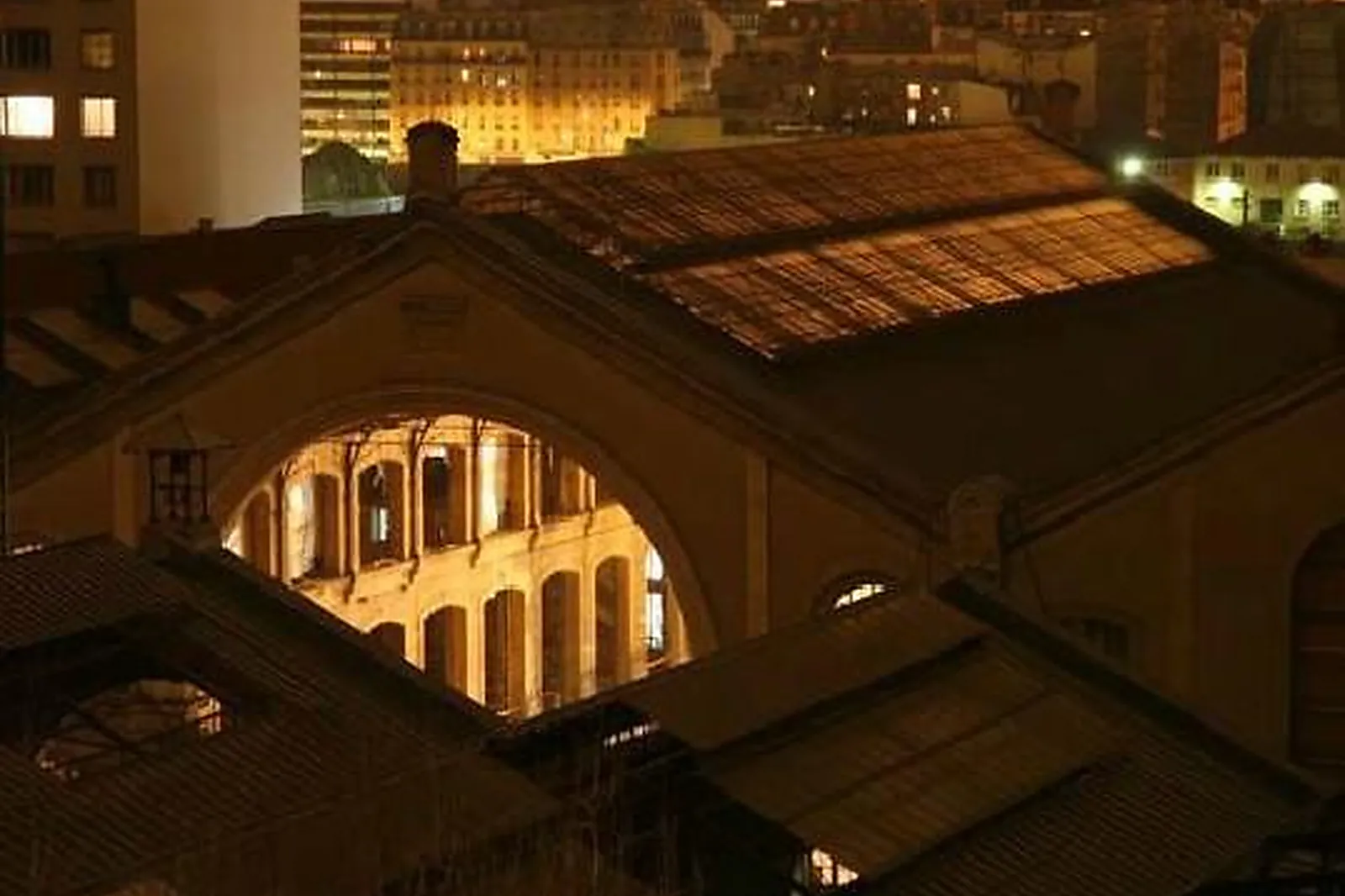 Lieux événementiels, LE 104