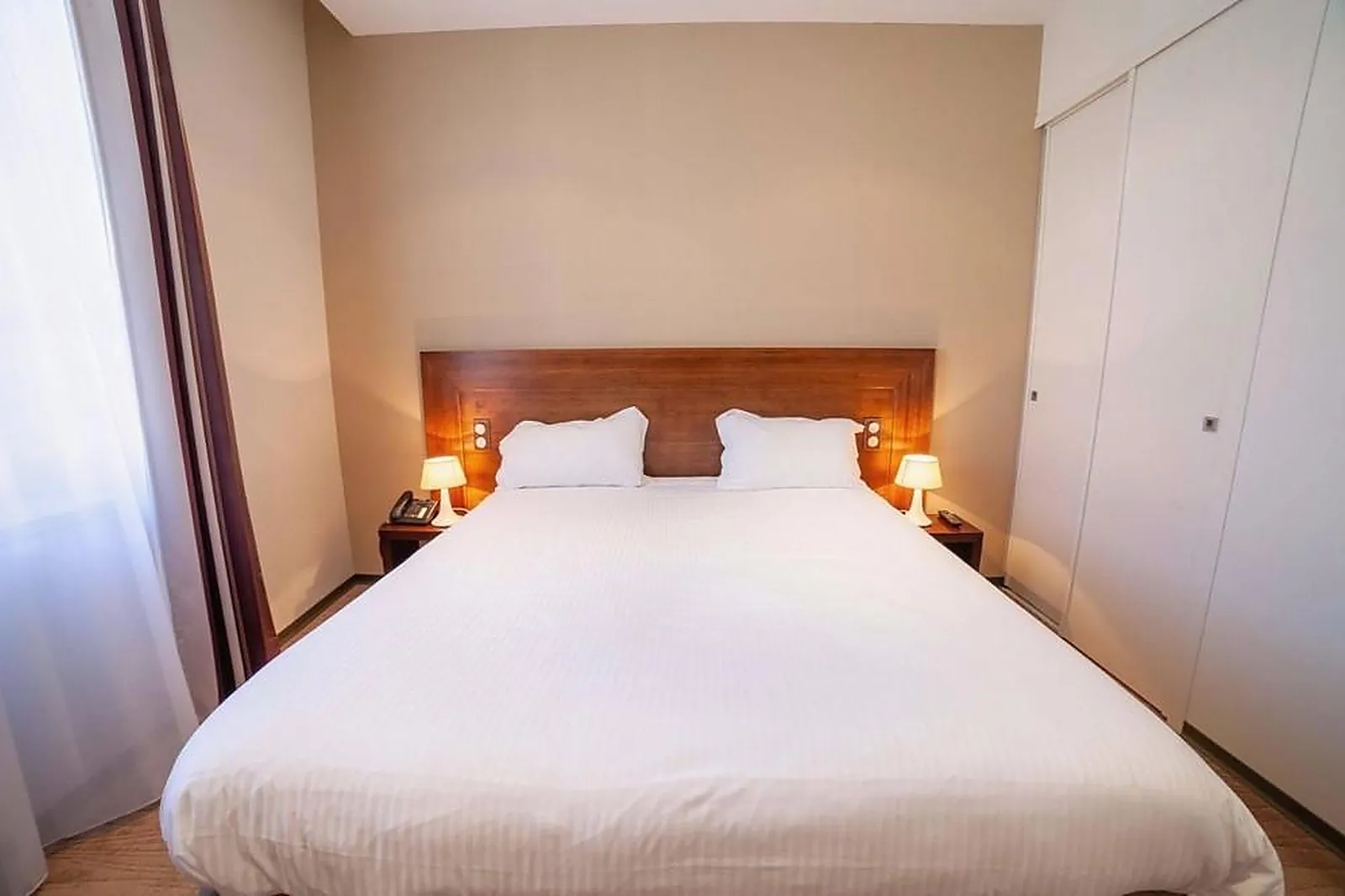 Lieux événementiels, LE 1837