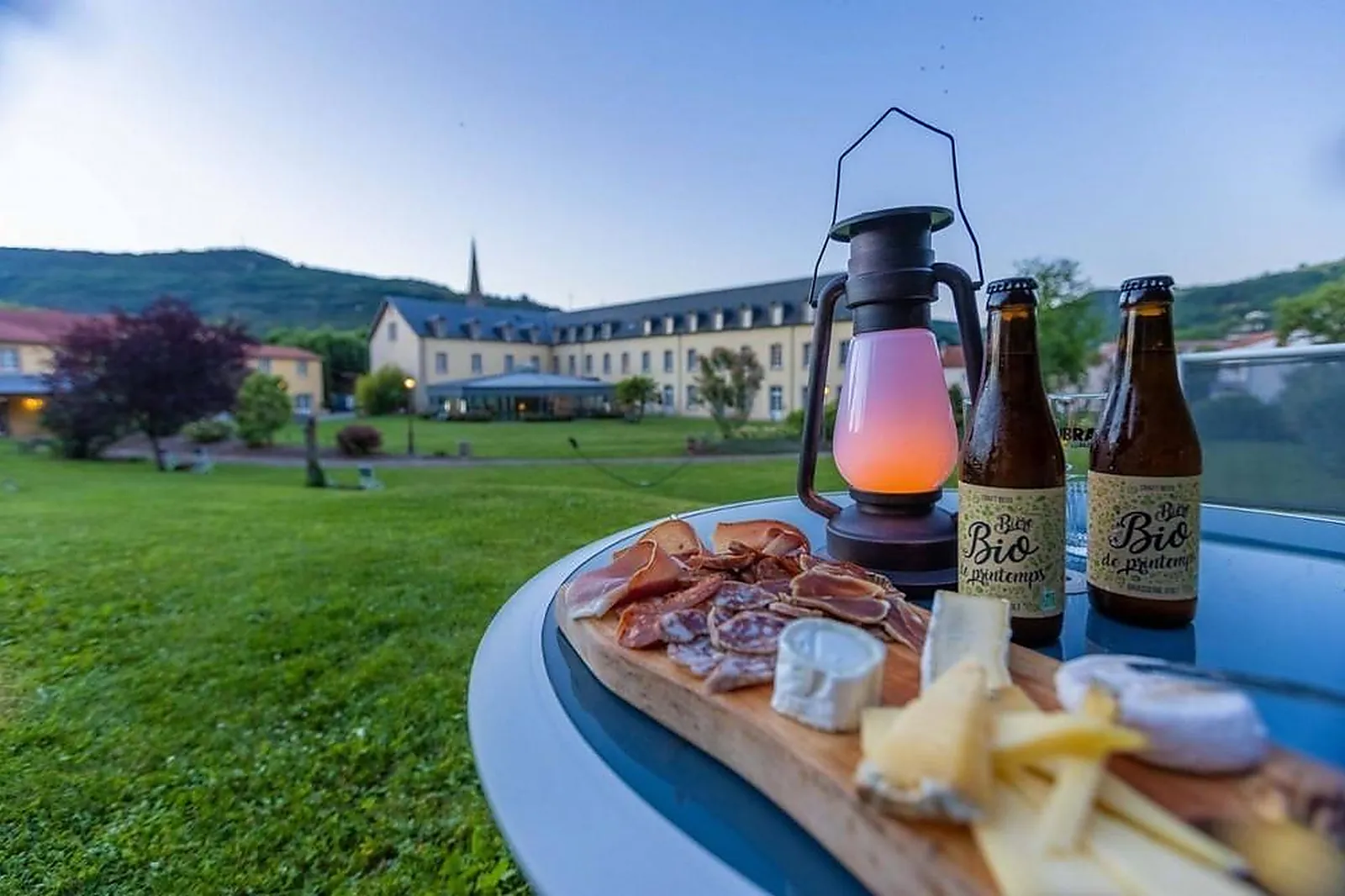 Lieux événementiels, LE 1837