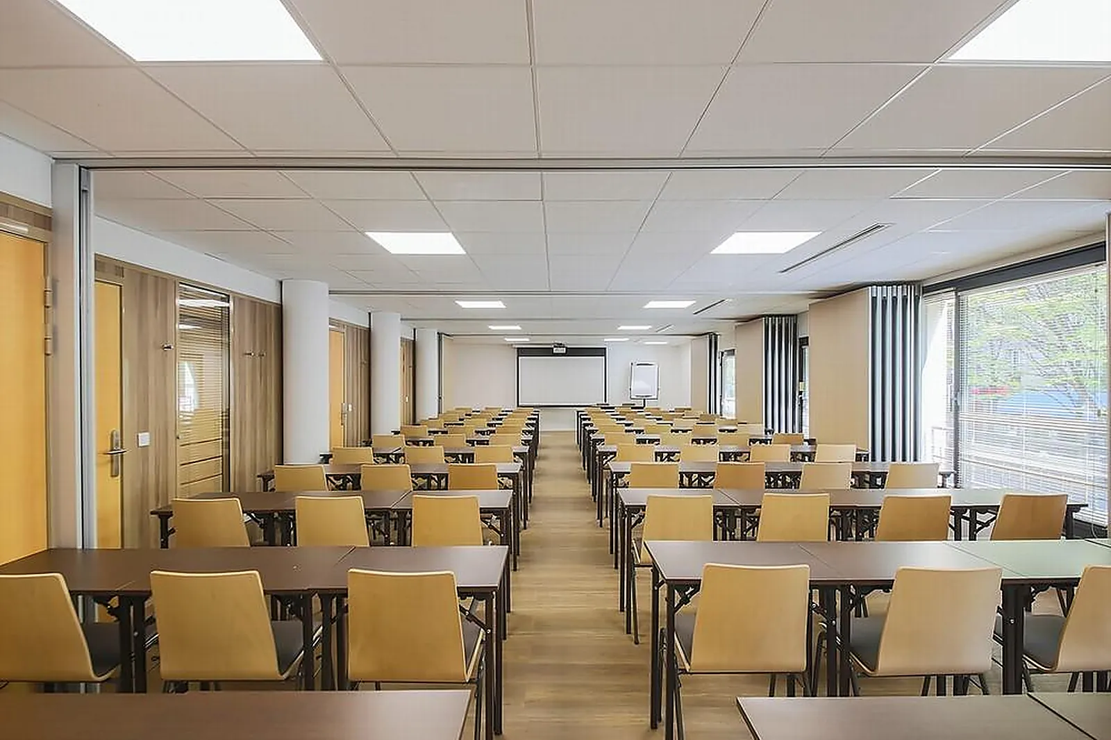 Lieux événementiels, LE 253