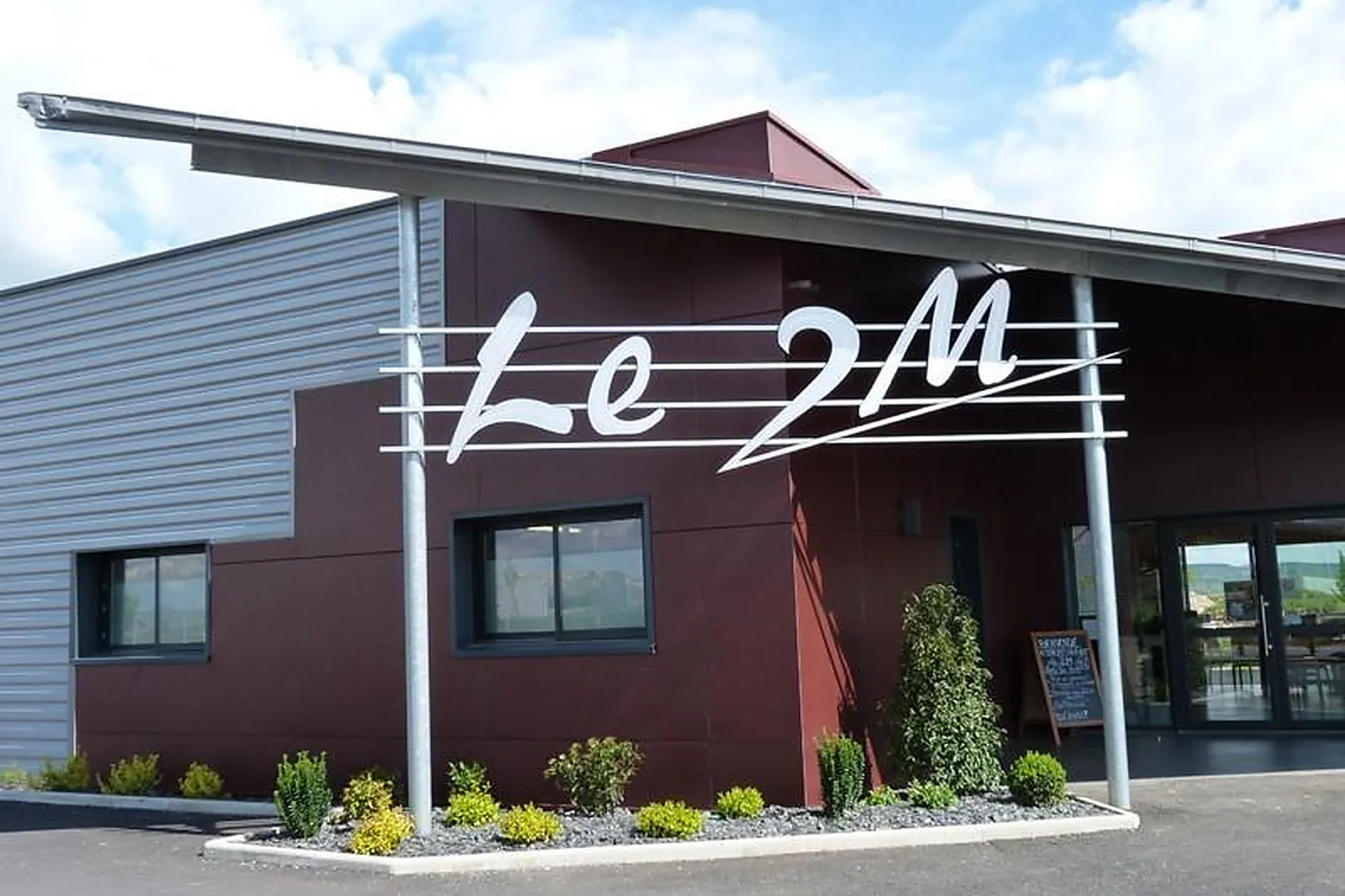 Lieux événementiels, LE 2M