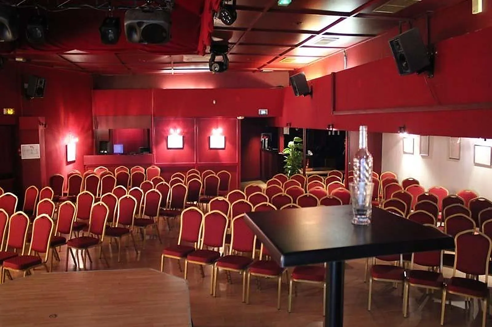 Lieux événementiels, LE 9