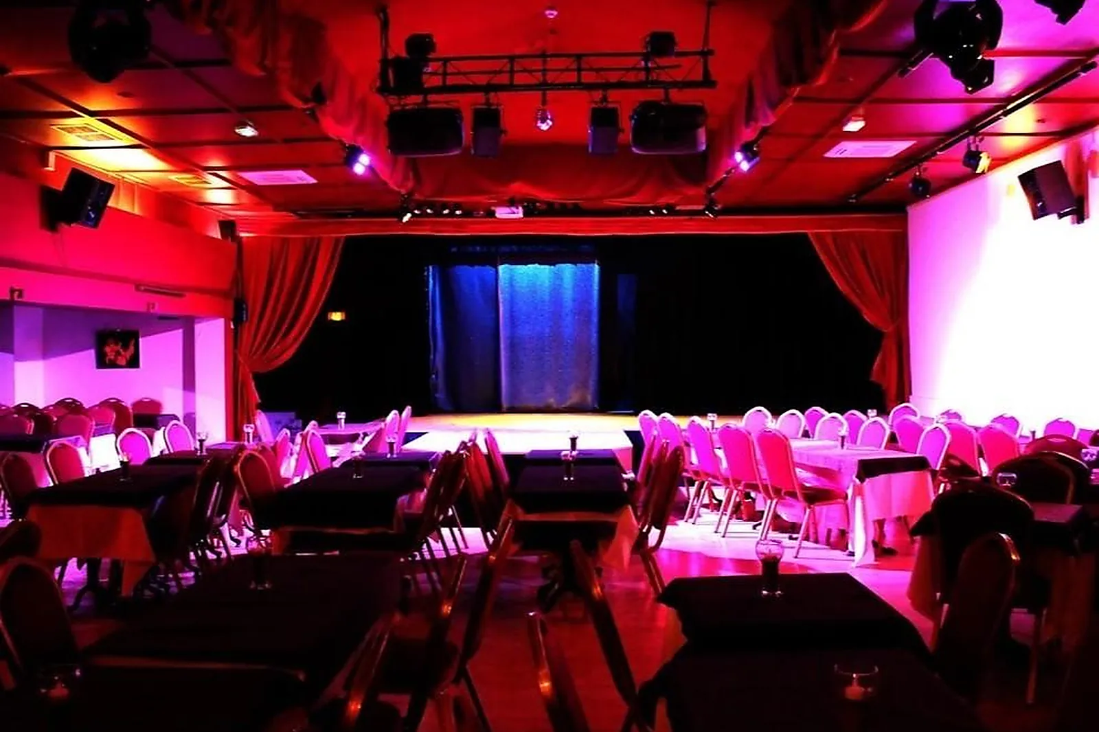 Lieux événementiels, LE 9