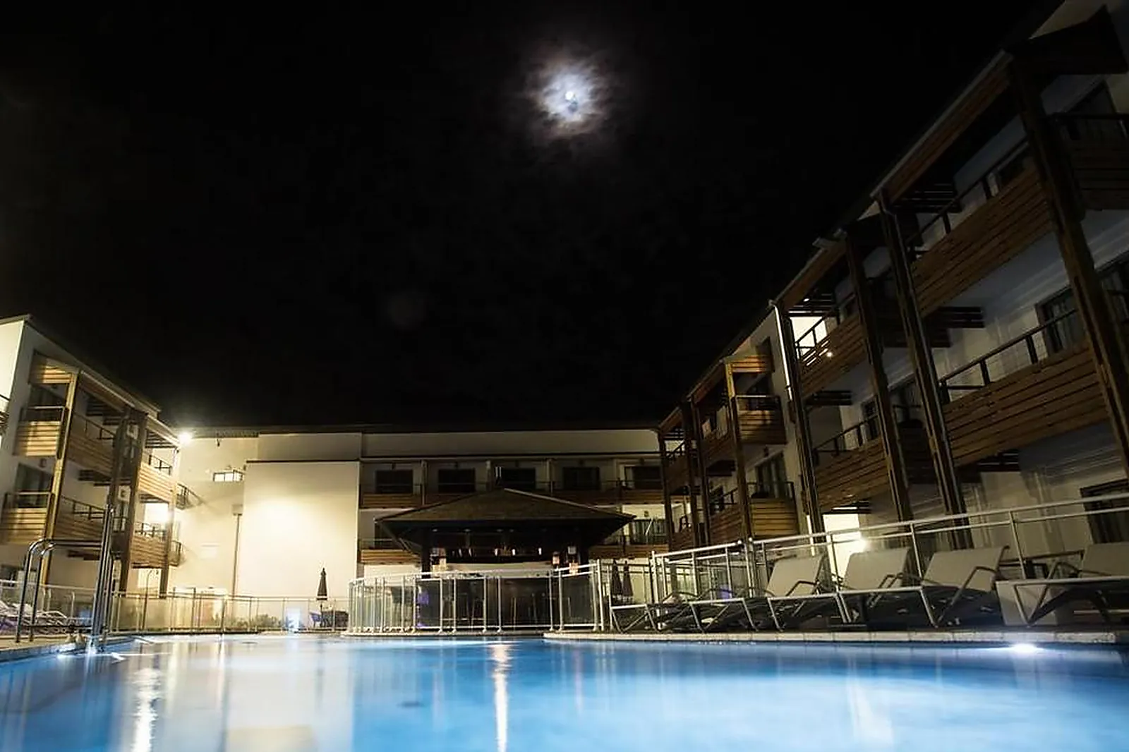 Lieux événementiels, LE BATTANT DES LAMES