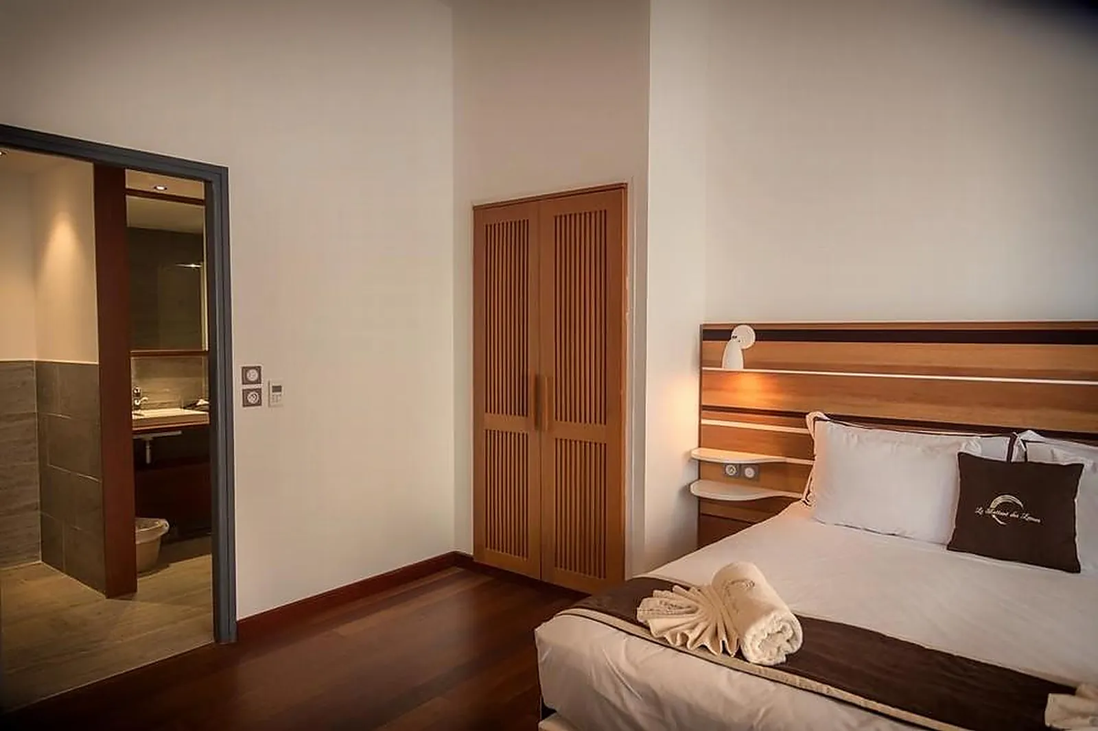 Lieux événementiels, LE BATTANT DES LAMES