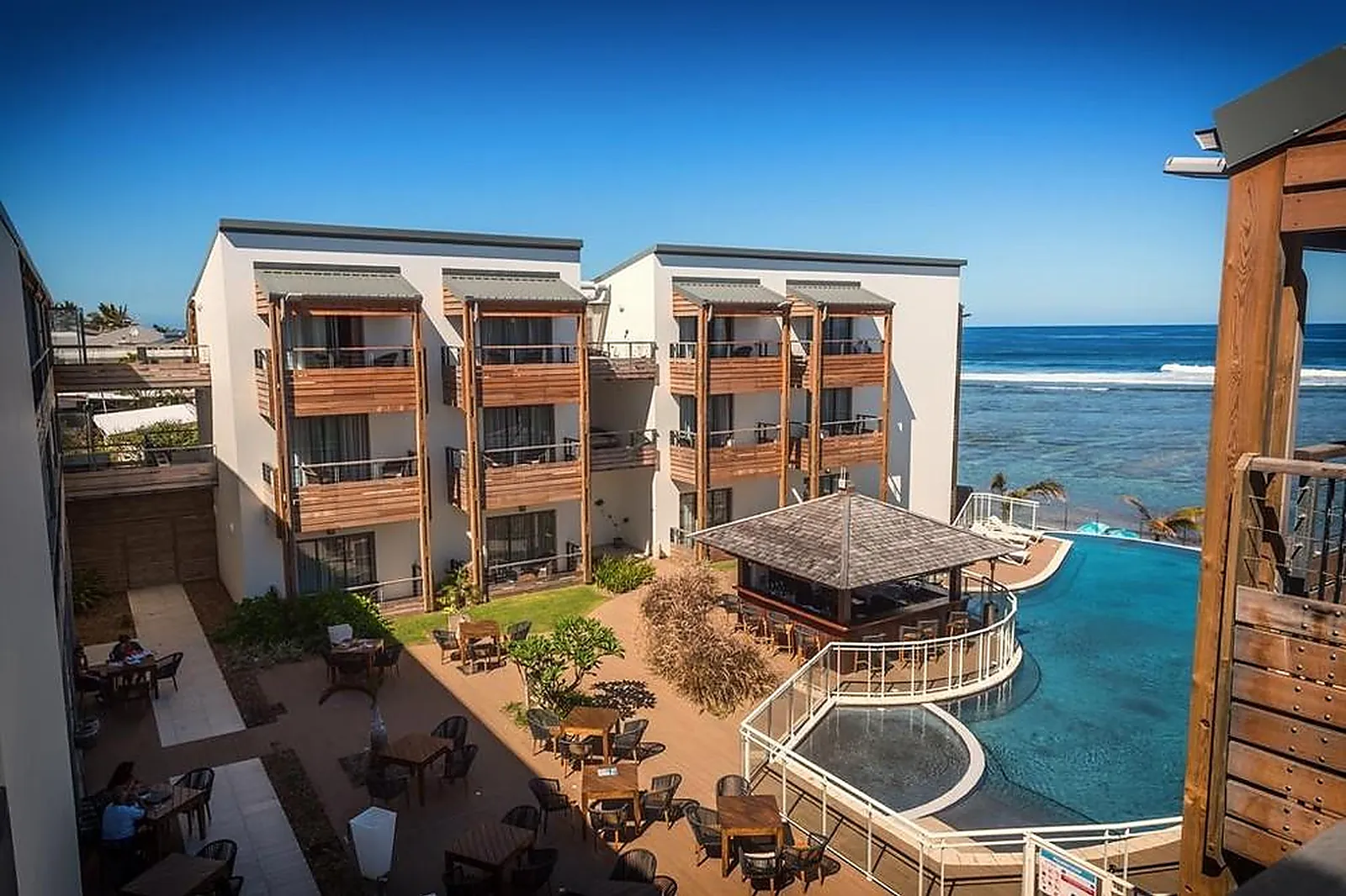 Lieux événementiels, LE BATTANT DES LAMES