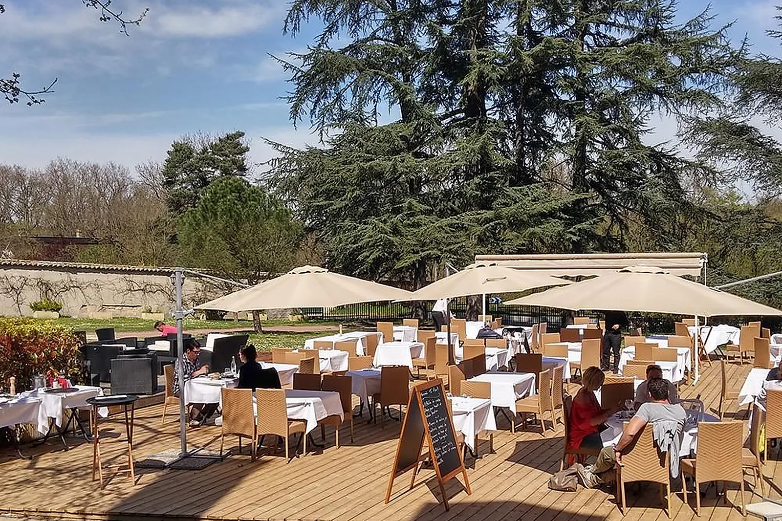 Lieux événementiels, LE BISTRO DU CHÂTEAU