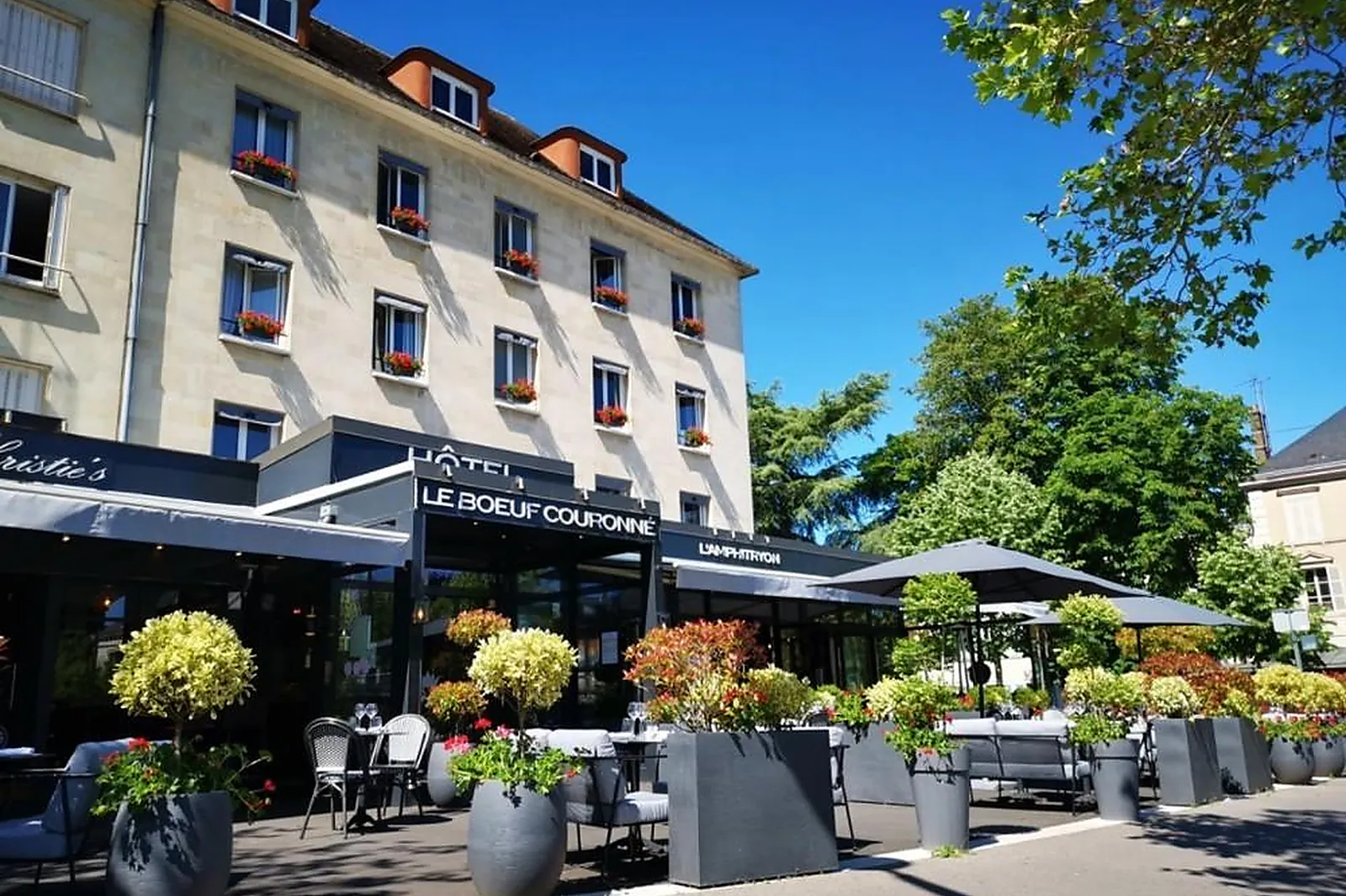 Lieux événementiels, LE BOEUF COURONNÉ