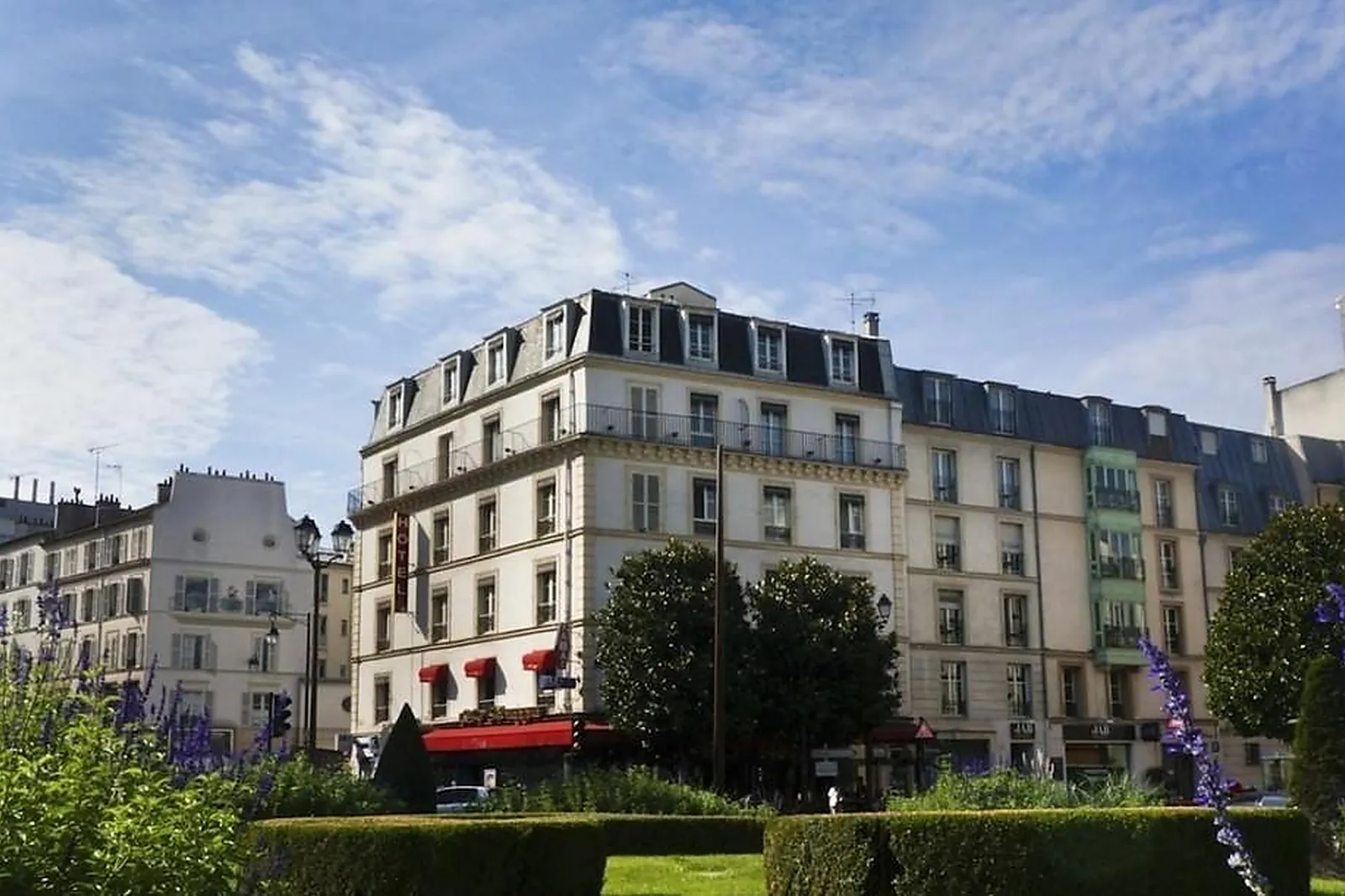 Lieux événementiels, LE BON HÔTEL