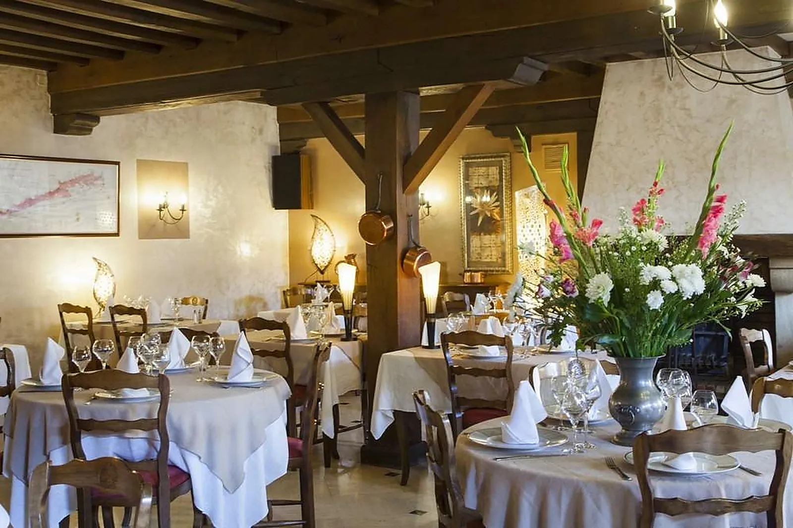 Lieux événementiels, LE BOURGUIGNON