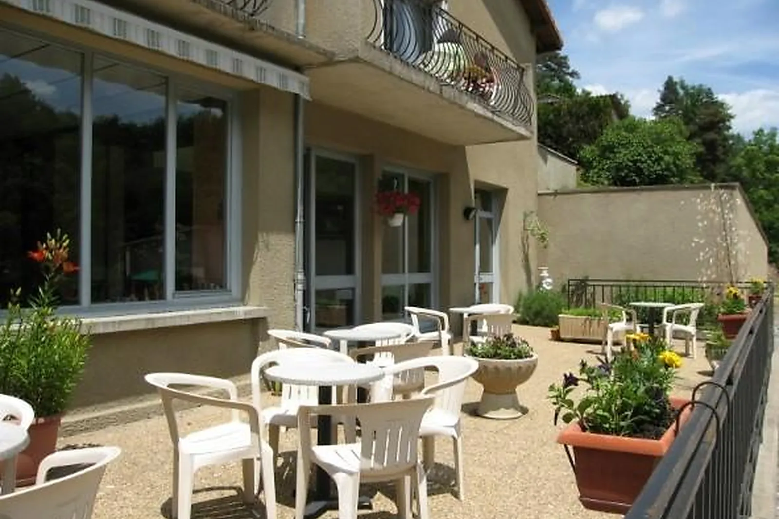 Lieux événementiels, LE BOUT DU MONDE