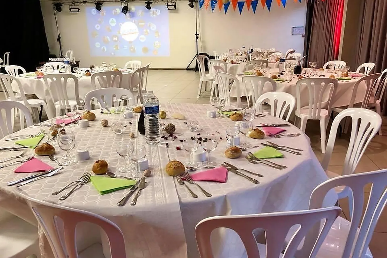 Lieux événementiels, LE BROADWAY