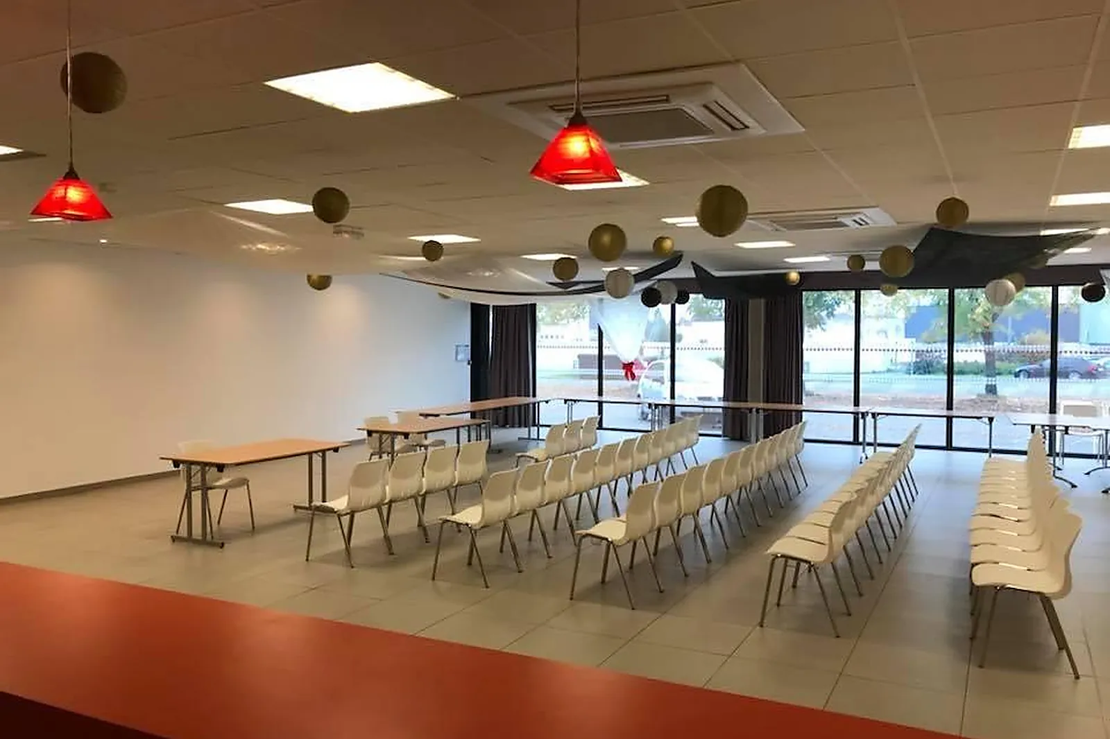 Lieux événementiels, LE BROADWAY