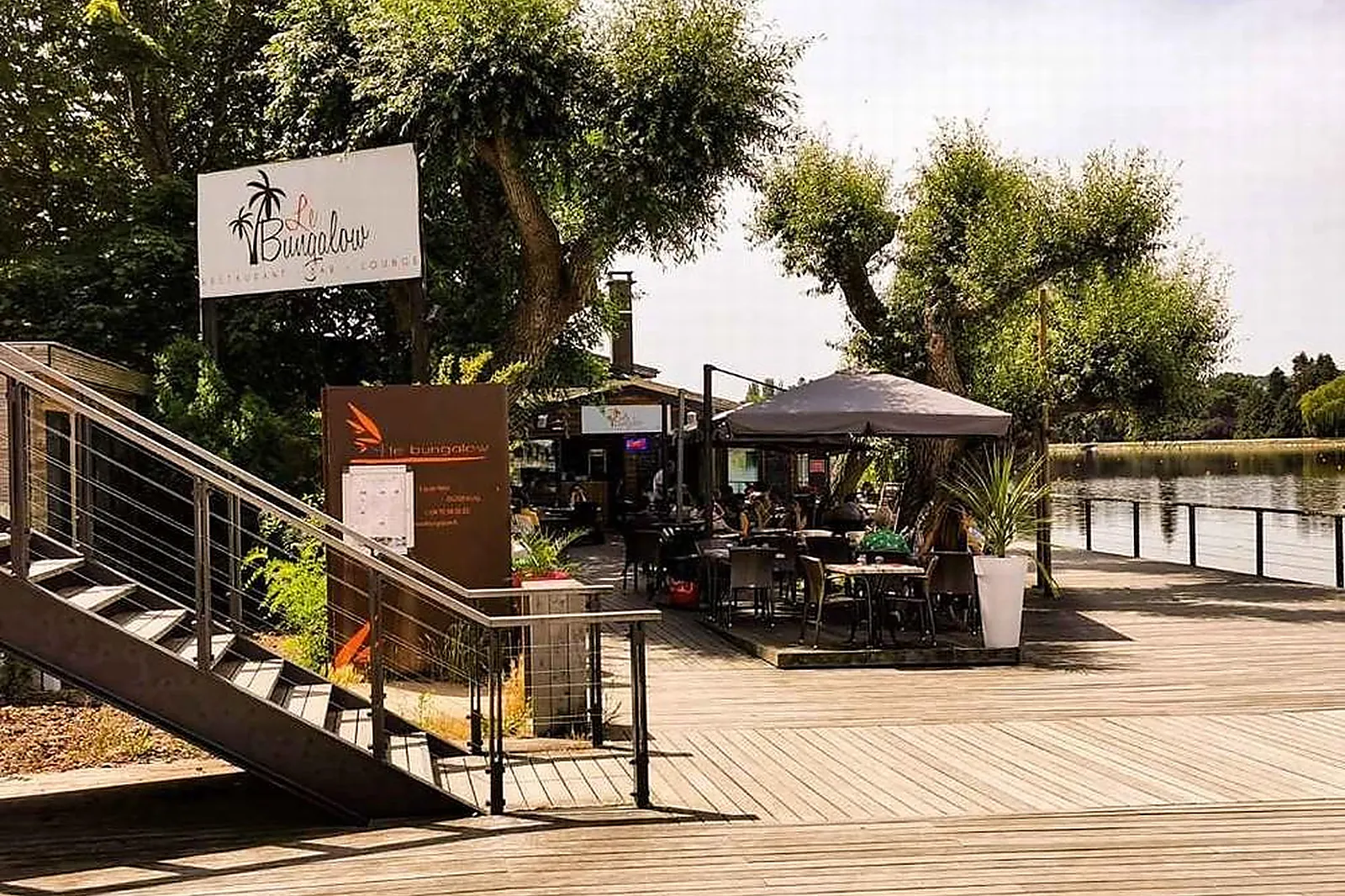Lieux événementiels, LE BUNGALOW