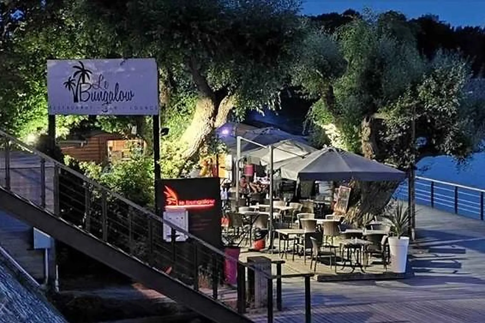 Lieux événementiels, LE BUNGALOW