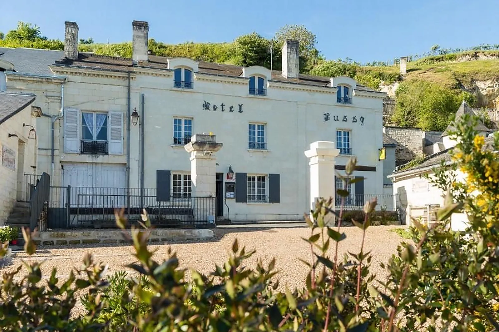 Lieux événementiels, LE BUSSY