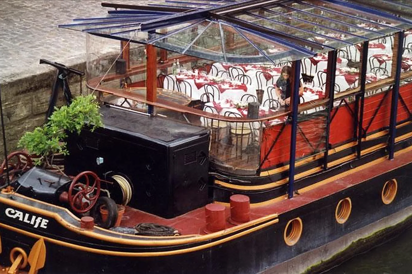 Lieux événementiels, LE CALIFE