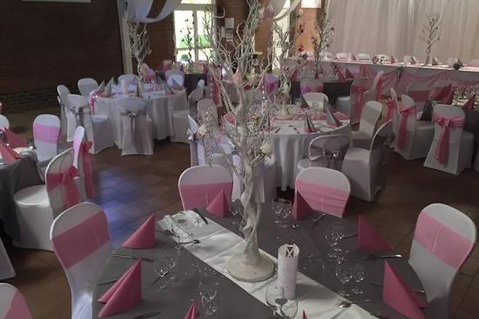 Lieux événementiels, LE CANOTIER