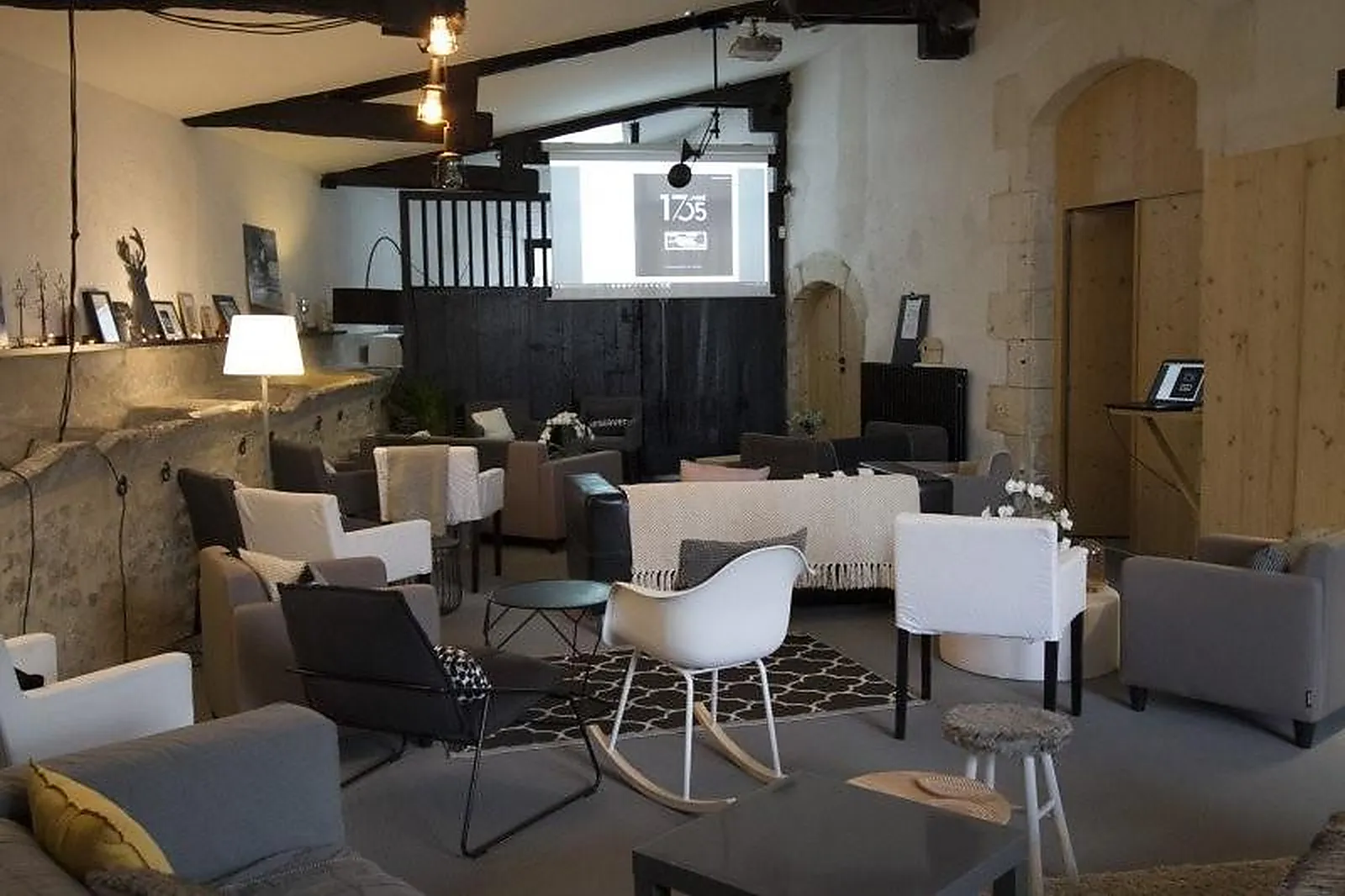 Lieux événementiels, LE CARRÉ 1705