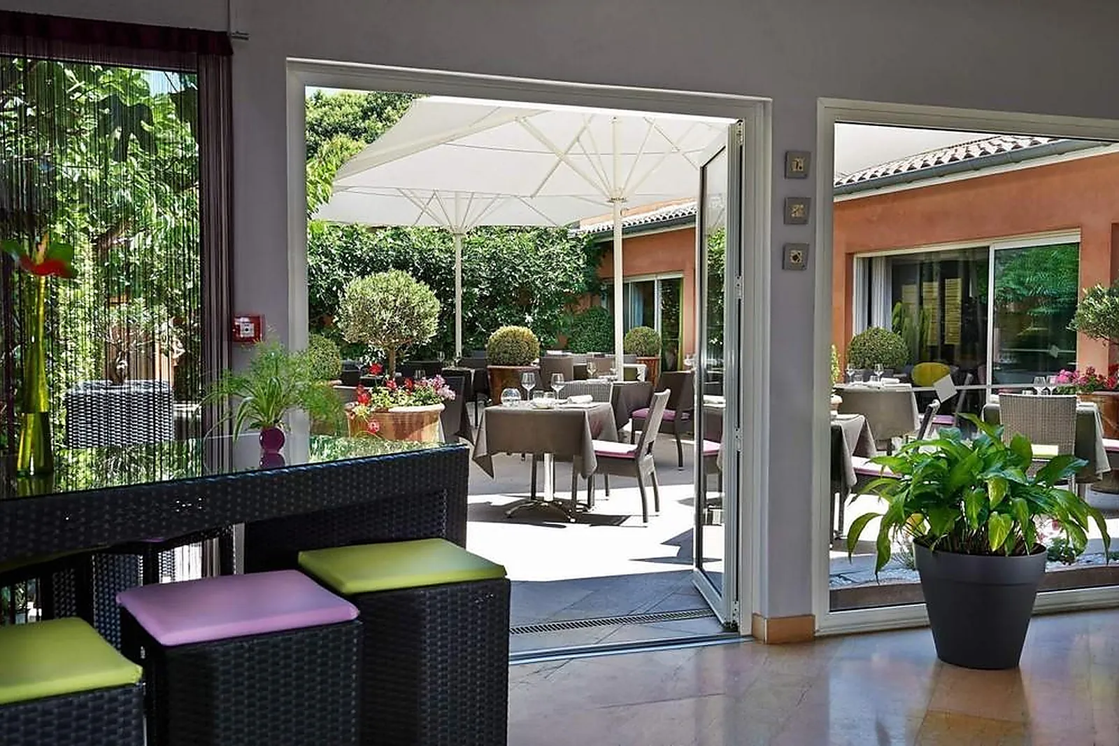 Lieux événementiels, LE CARRÉ D'ALETHIUS