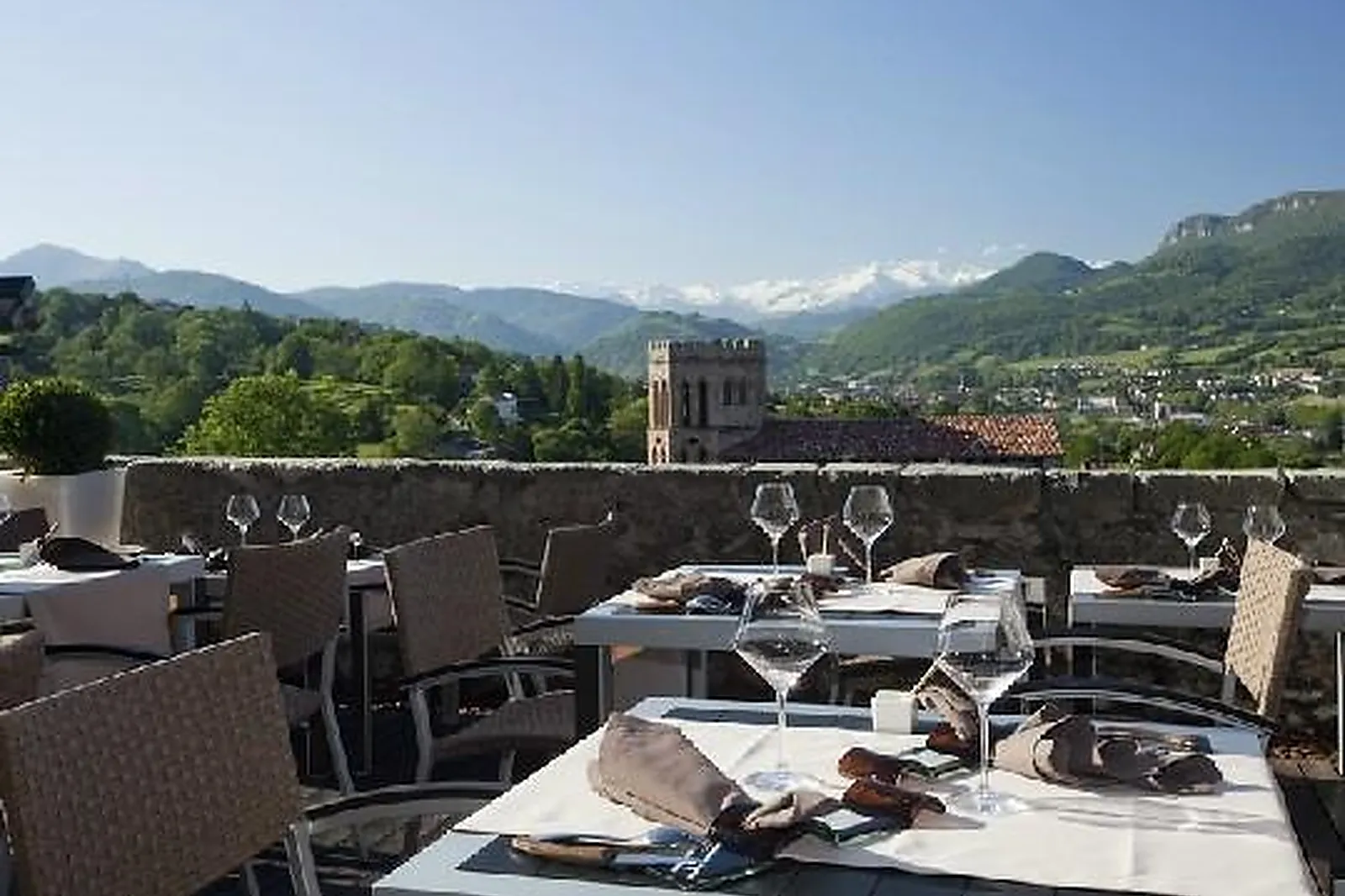 Lieux événementiels, LE CARRÉ DE LL&RSQUO;ANGE