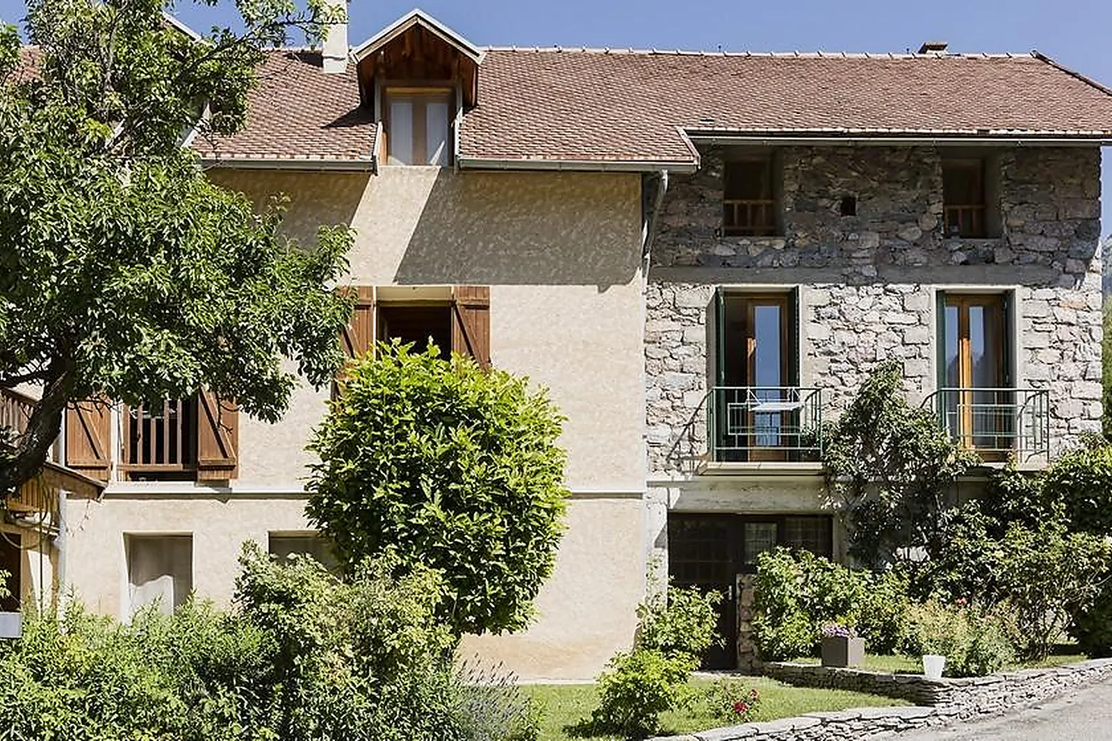 Lieux événementiels, LE CATINAT FLEURI