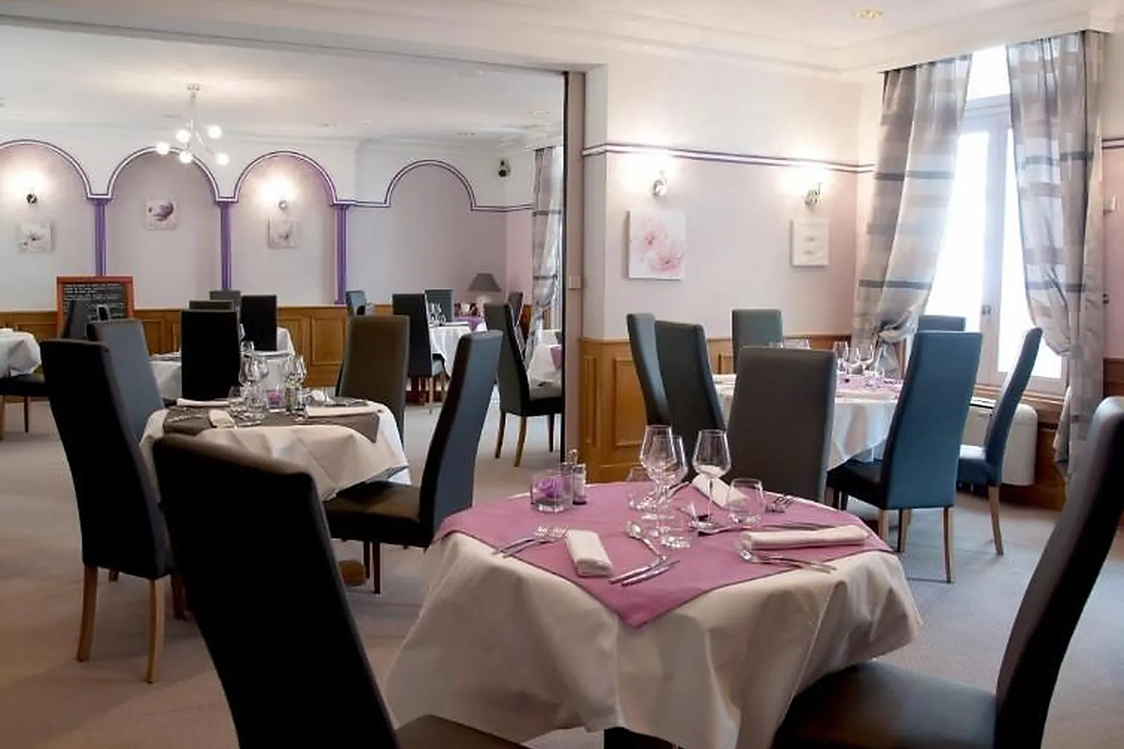 Lieux événementiels, LE CÈDRE DE SOYONS