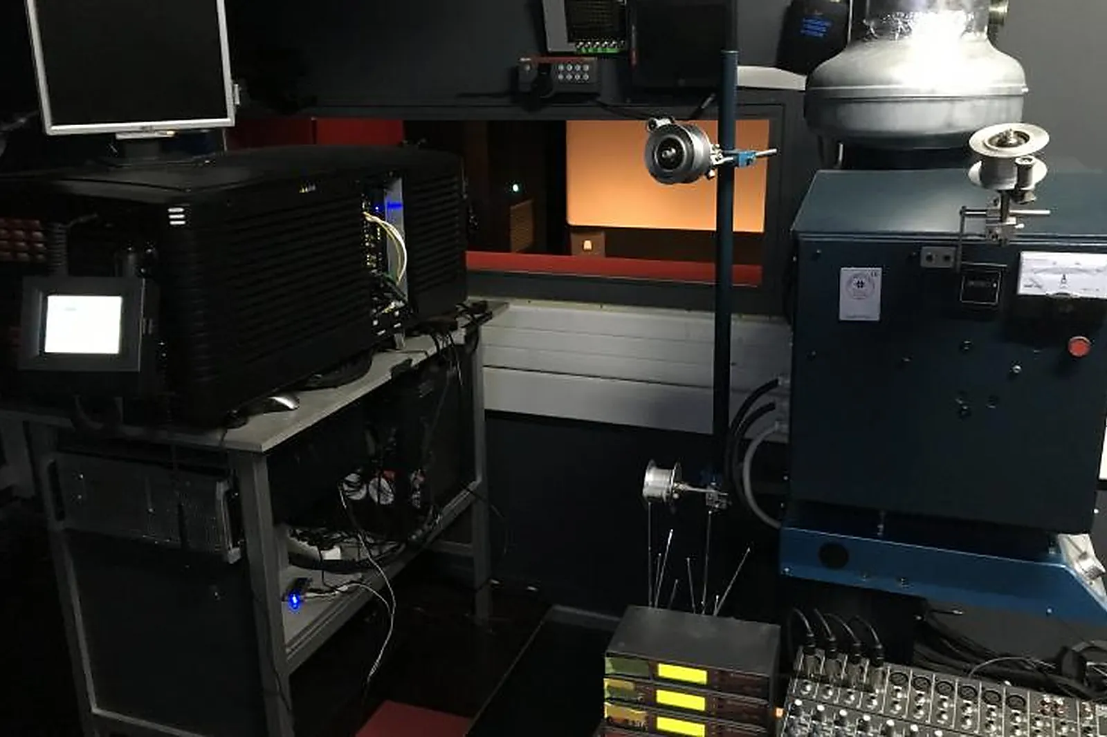 Lieux événementiels, LE CERCLE ROUGE