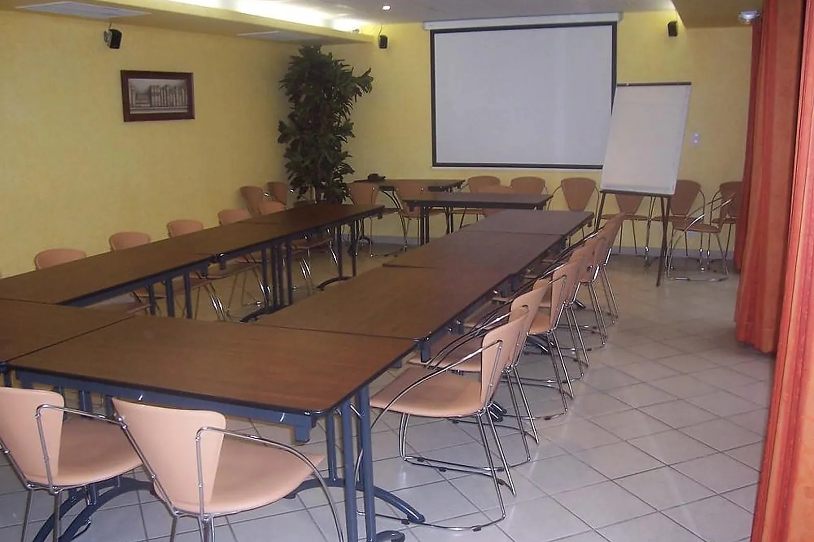 Lieux événementiels, LE CHALET LYRIQUE