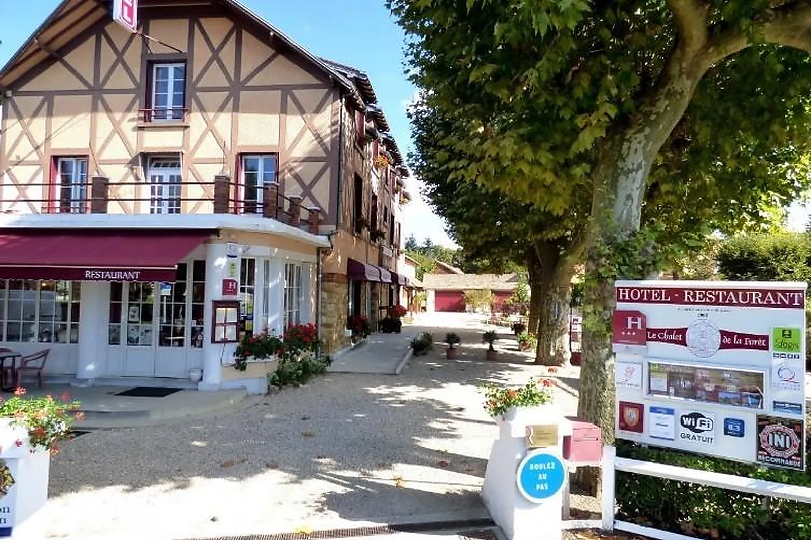 Lieux événementiels, LE CHALET DE LA FORÊT