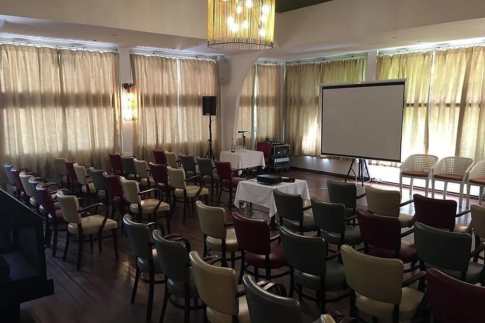 Lieux événementiels, LE CHALET DES ÏLES DAUMESNIL