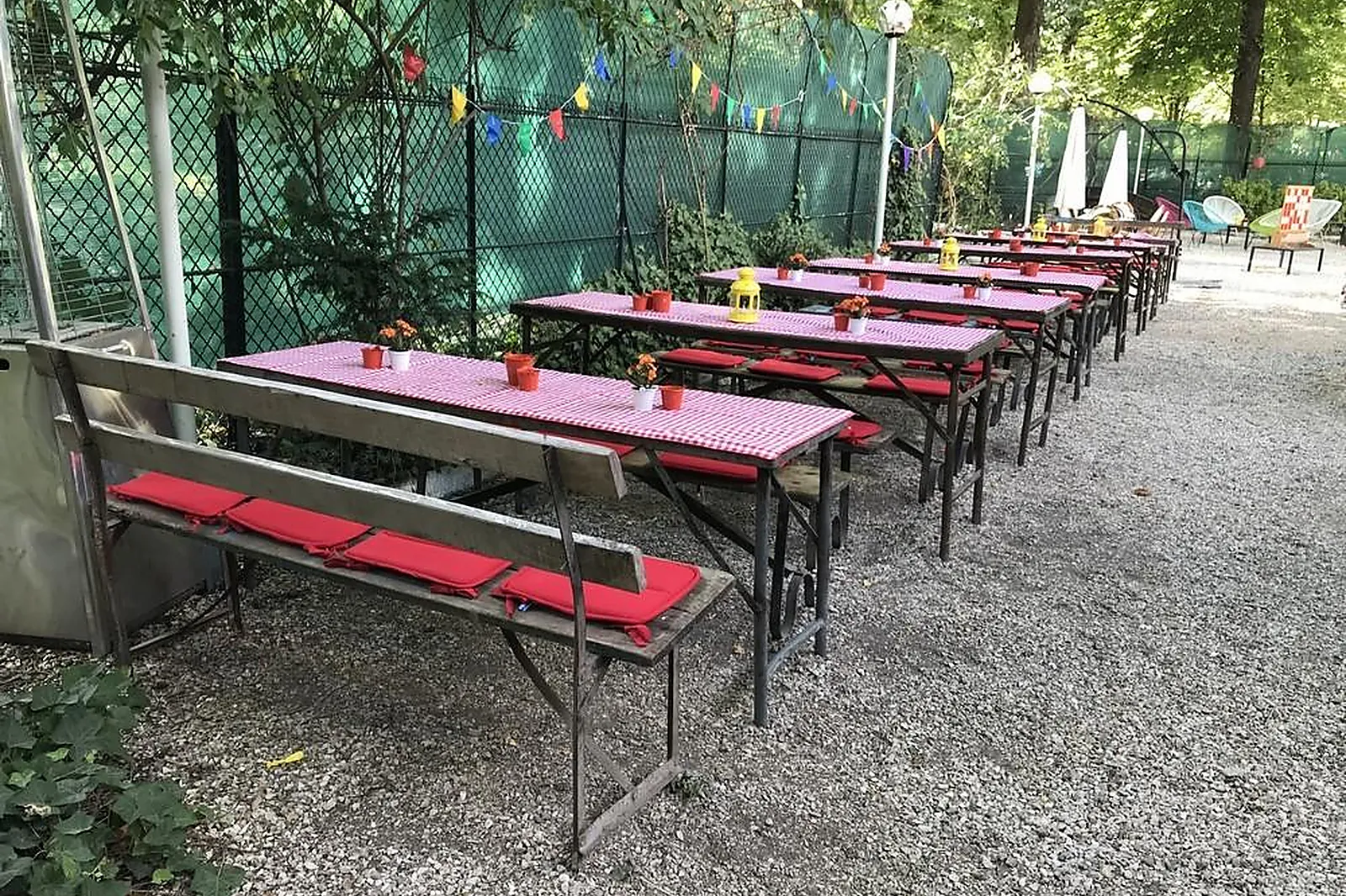 Lieux événementiels, LE CHALET DU LAC ST MANDE