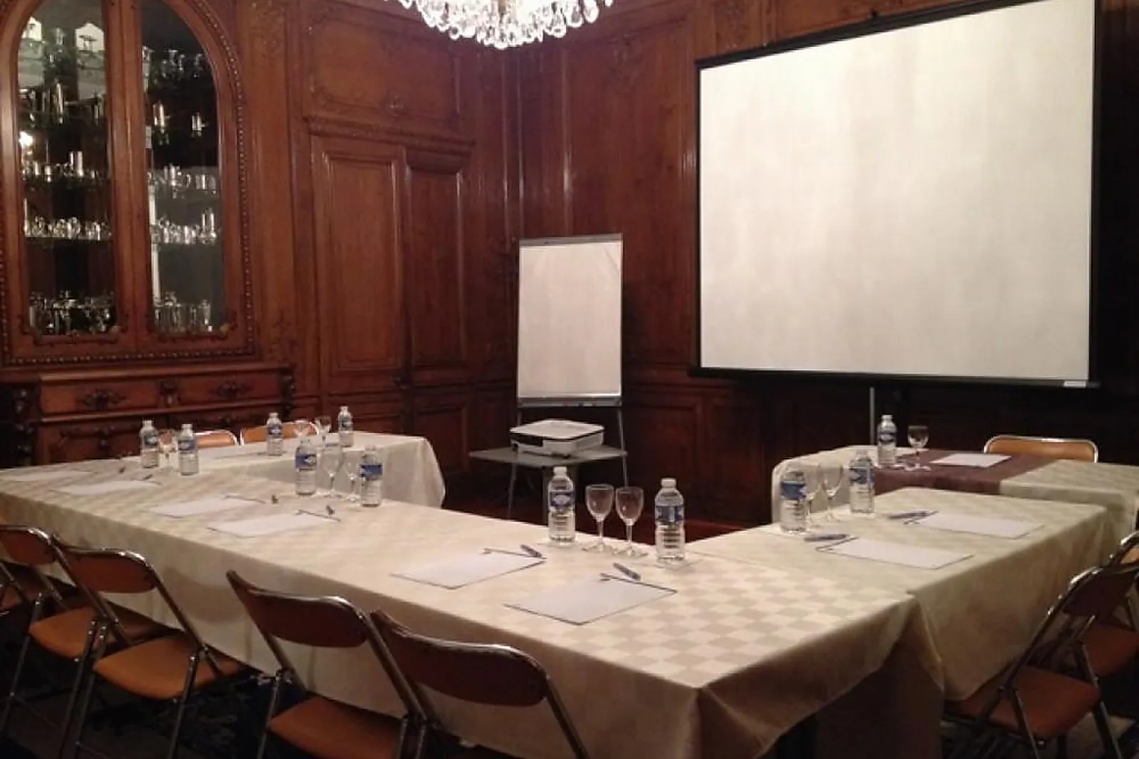 Lieux événementiels, LE CHAMPLAIN