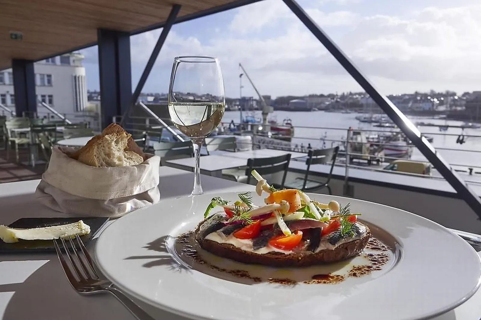 Lieux événementiels, LE CHANTIER