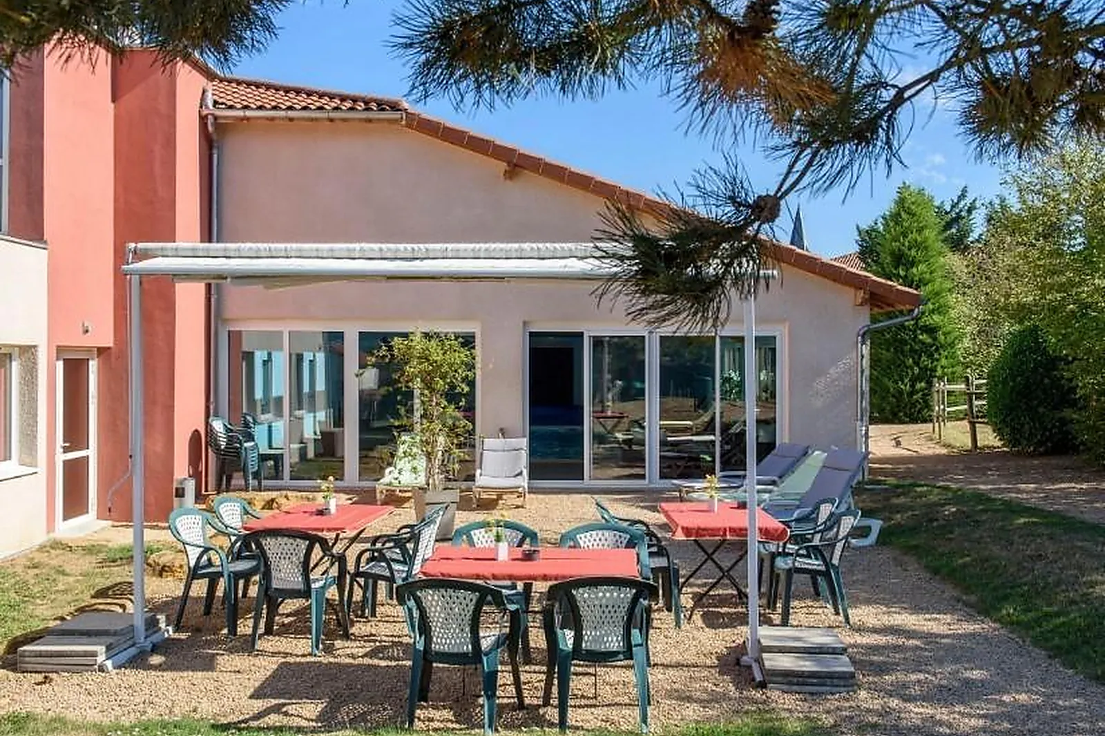 Lieux événementiels, LE CHATARD