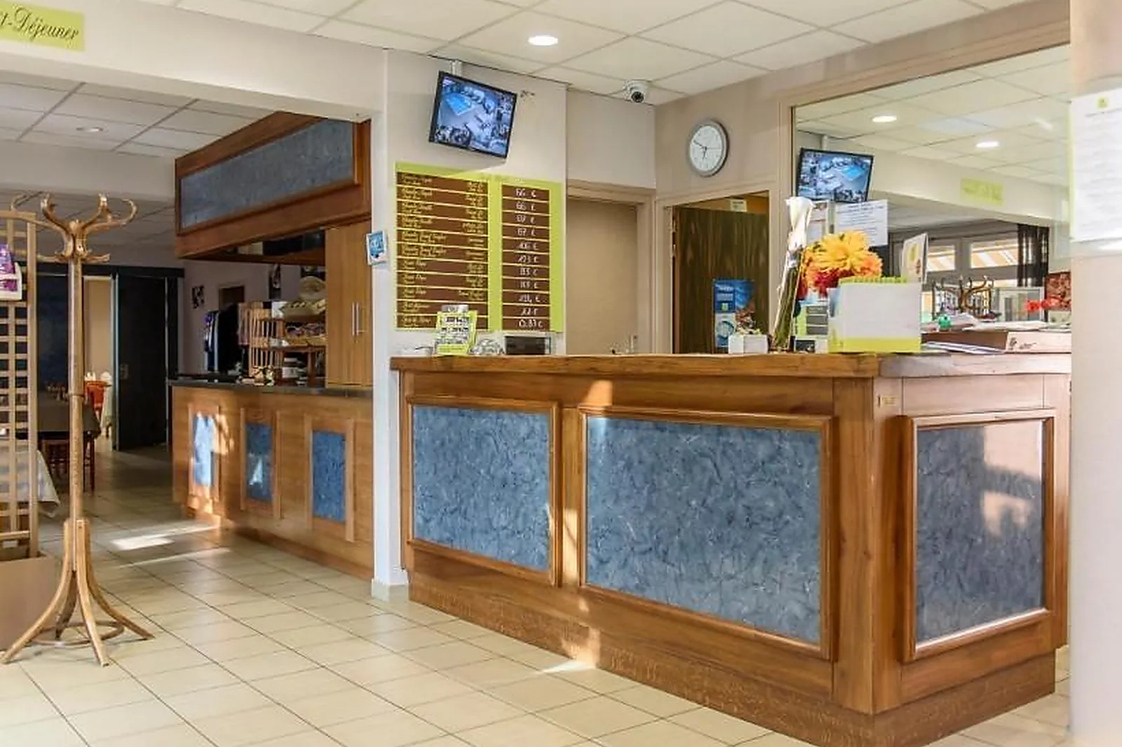 Lieux événementiels, LE CHATARD