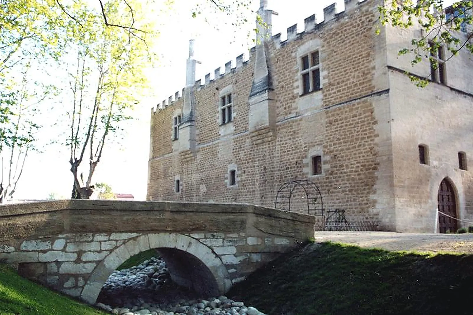 Lieux événementiels, LE CHATEAU DE FARGUES