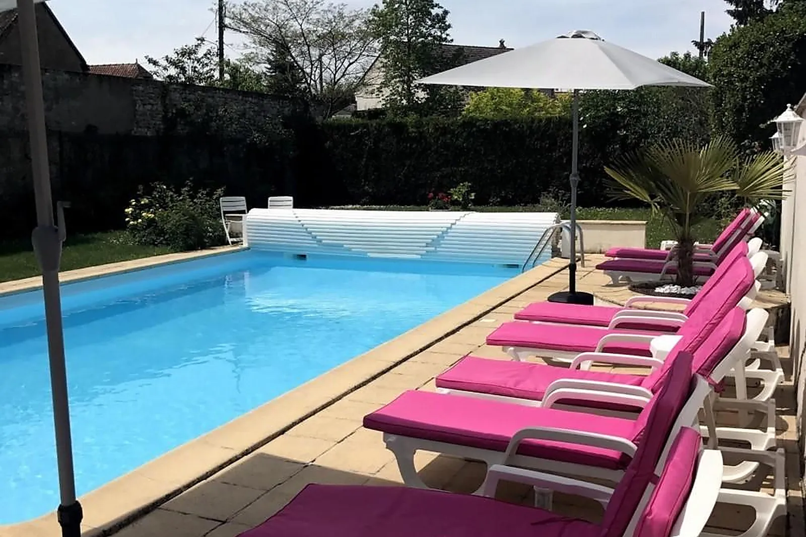 Lieux événementiels, LE CHEVAL BLANC