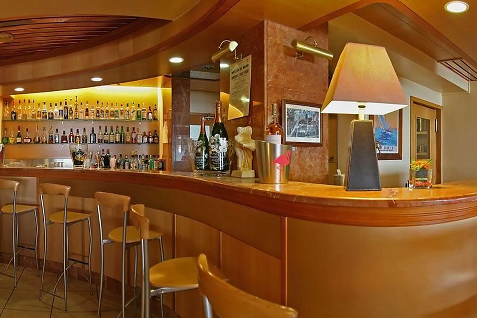 Lieux événementiels, LE CHRISTINA