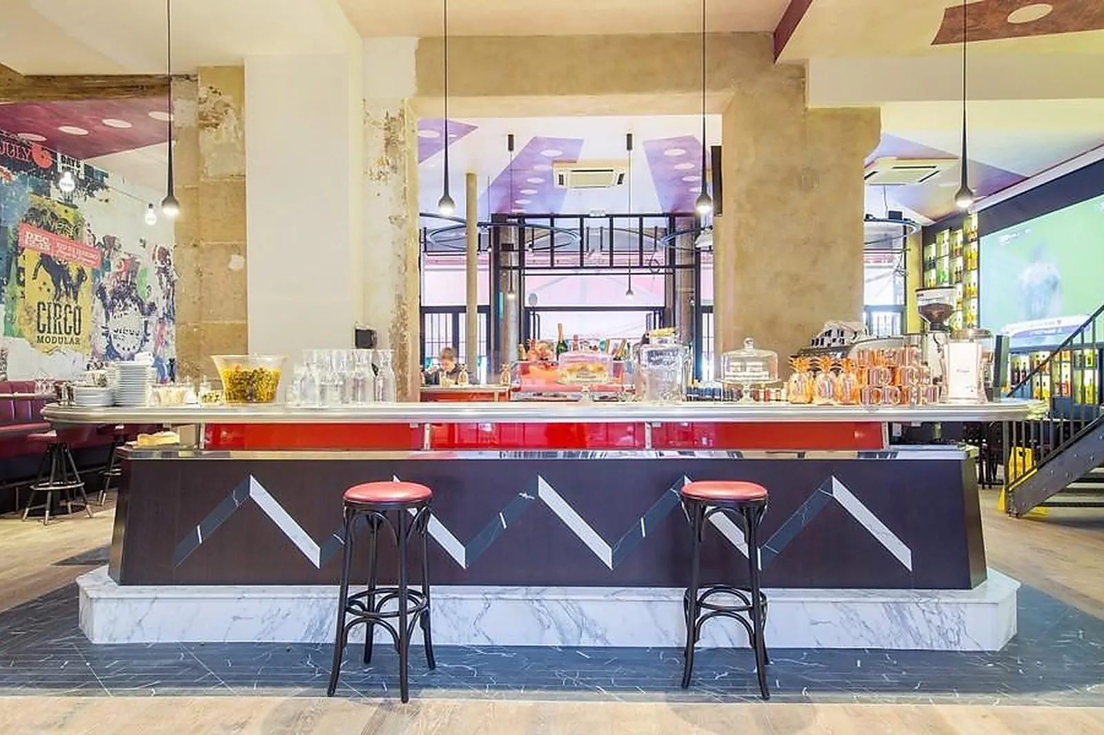 Lieux événementiels, LE CIRQUE