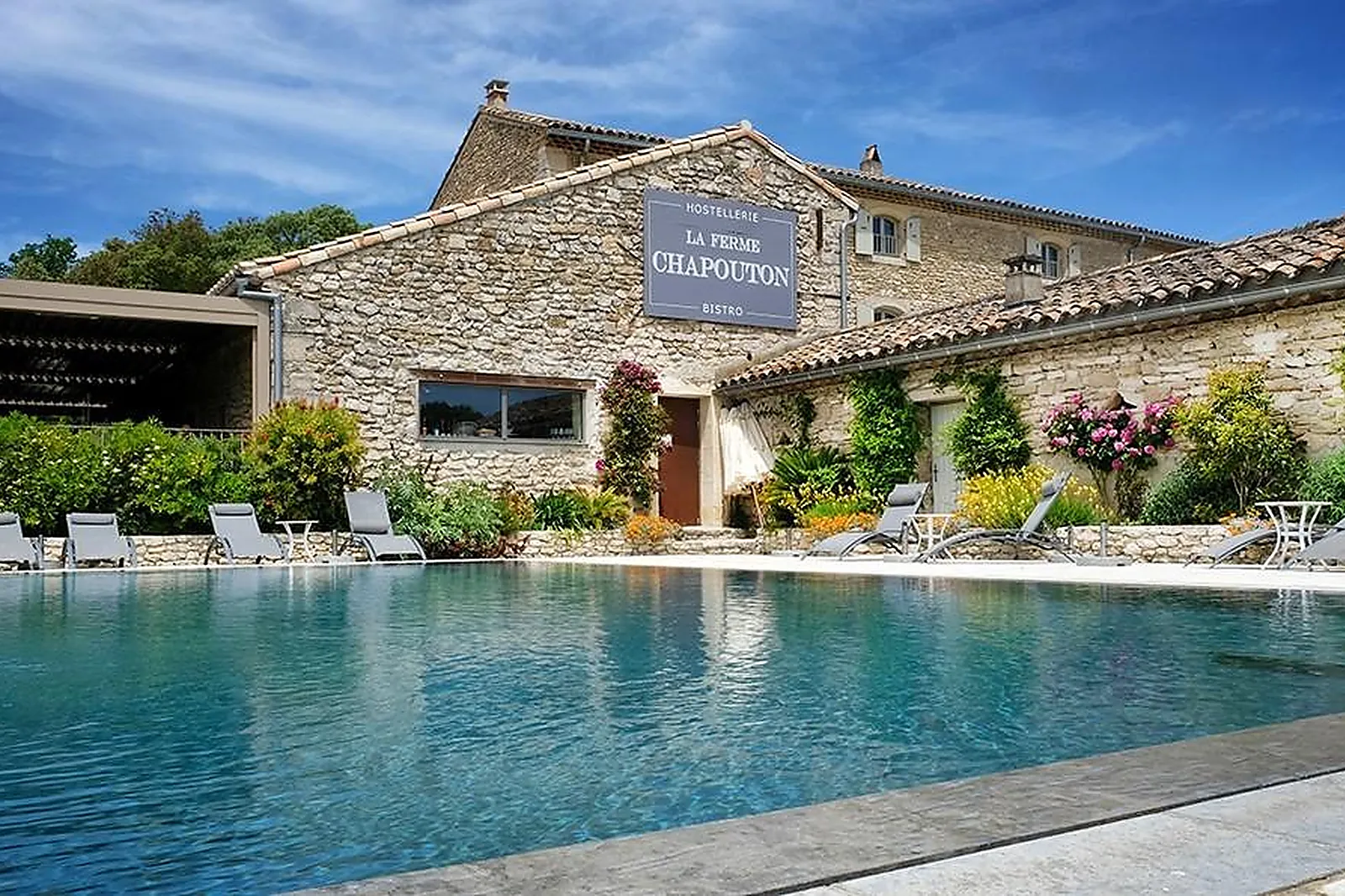 Lieux événementiels, LE CLAIR DE LA PLUME