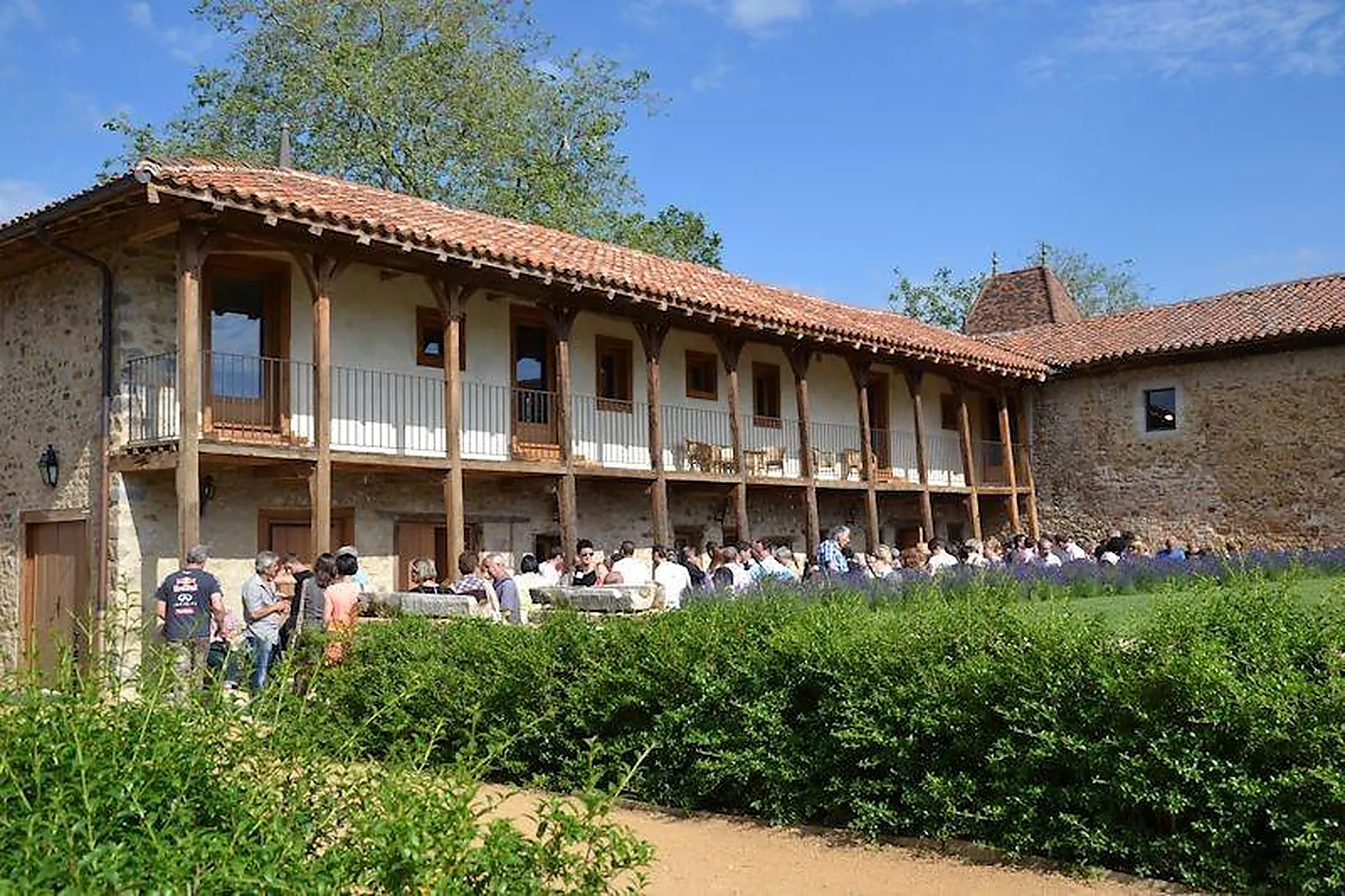 Lieux événementiels, LE CLOS DE FÉLINES