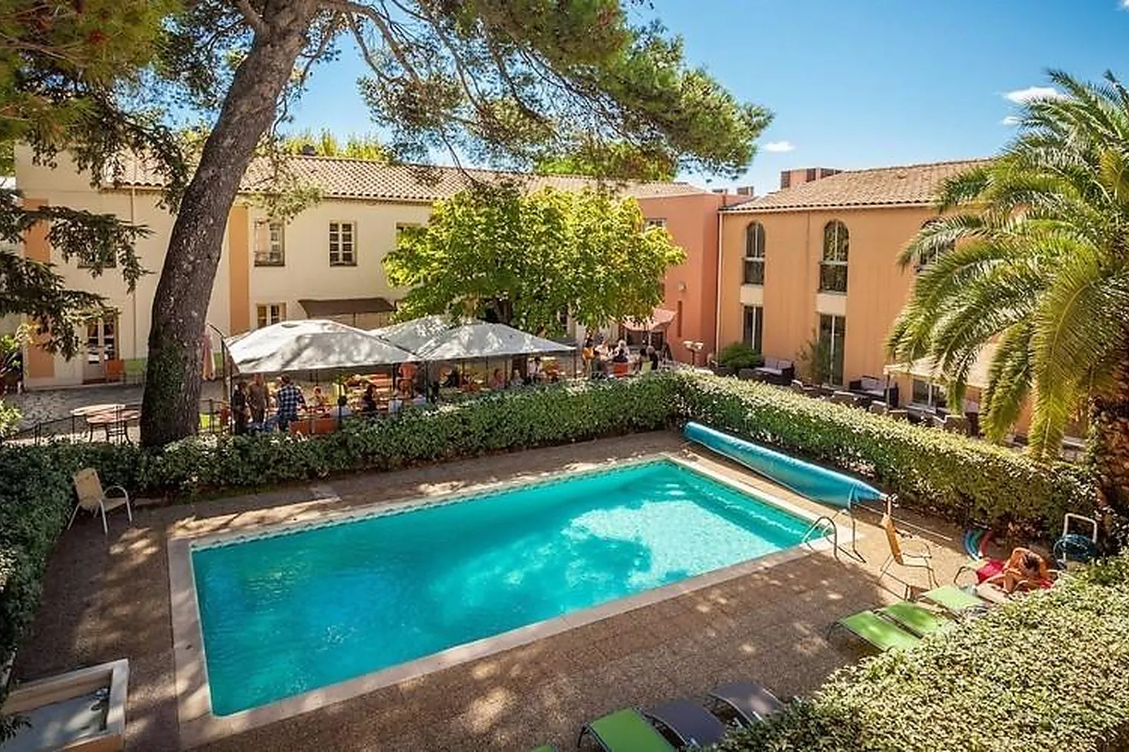 Lieux événementiels, LE CLOS DE L'AUBE ROUGE