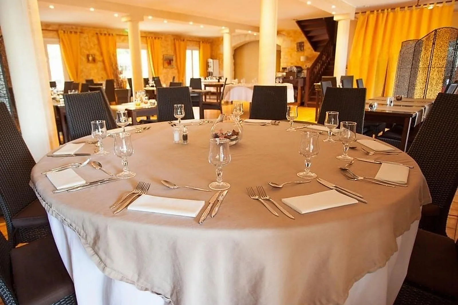 Lieux événementiels, LE CLOS DE L'AUBE ROUGE