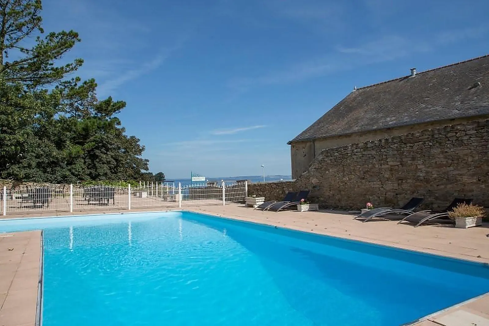 Lieux événementiels, LE CLOS DE VALLOMBREUSE