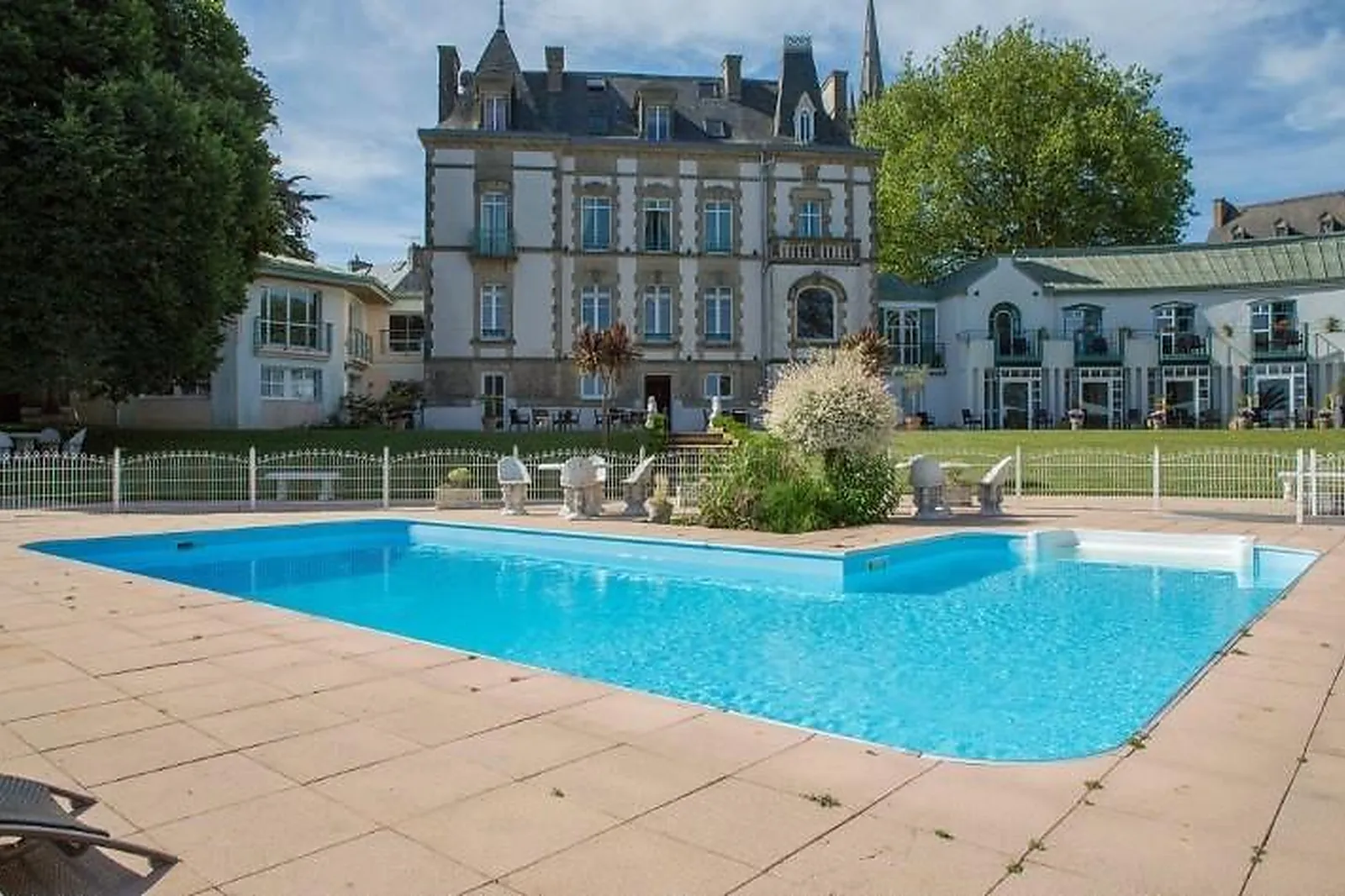 Lieux événementiels, LE CLOS DE VALLOMBREUSE