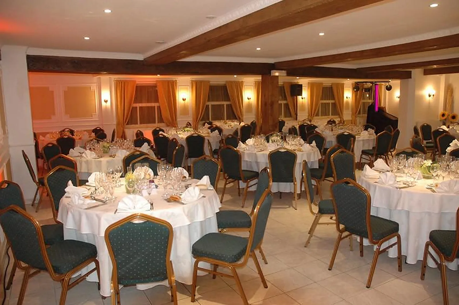 Lieux événementiels, LE CLOS DE L'ÉCUYER