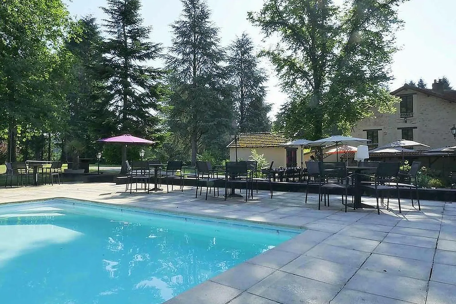 Lieux événementiels, LE CLOS DES CÈDRES